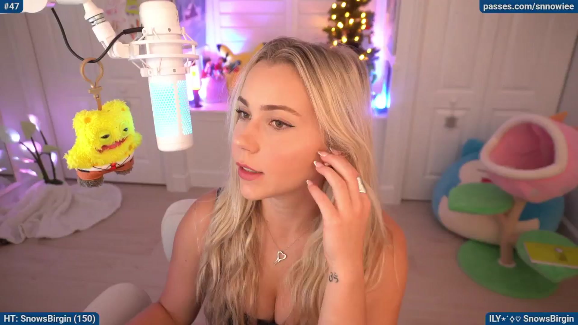 Gallery image thumbnail from Snowkitty's myfreecams stream on, 11/23/2025, 02:03 image 13 of 20