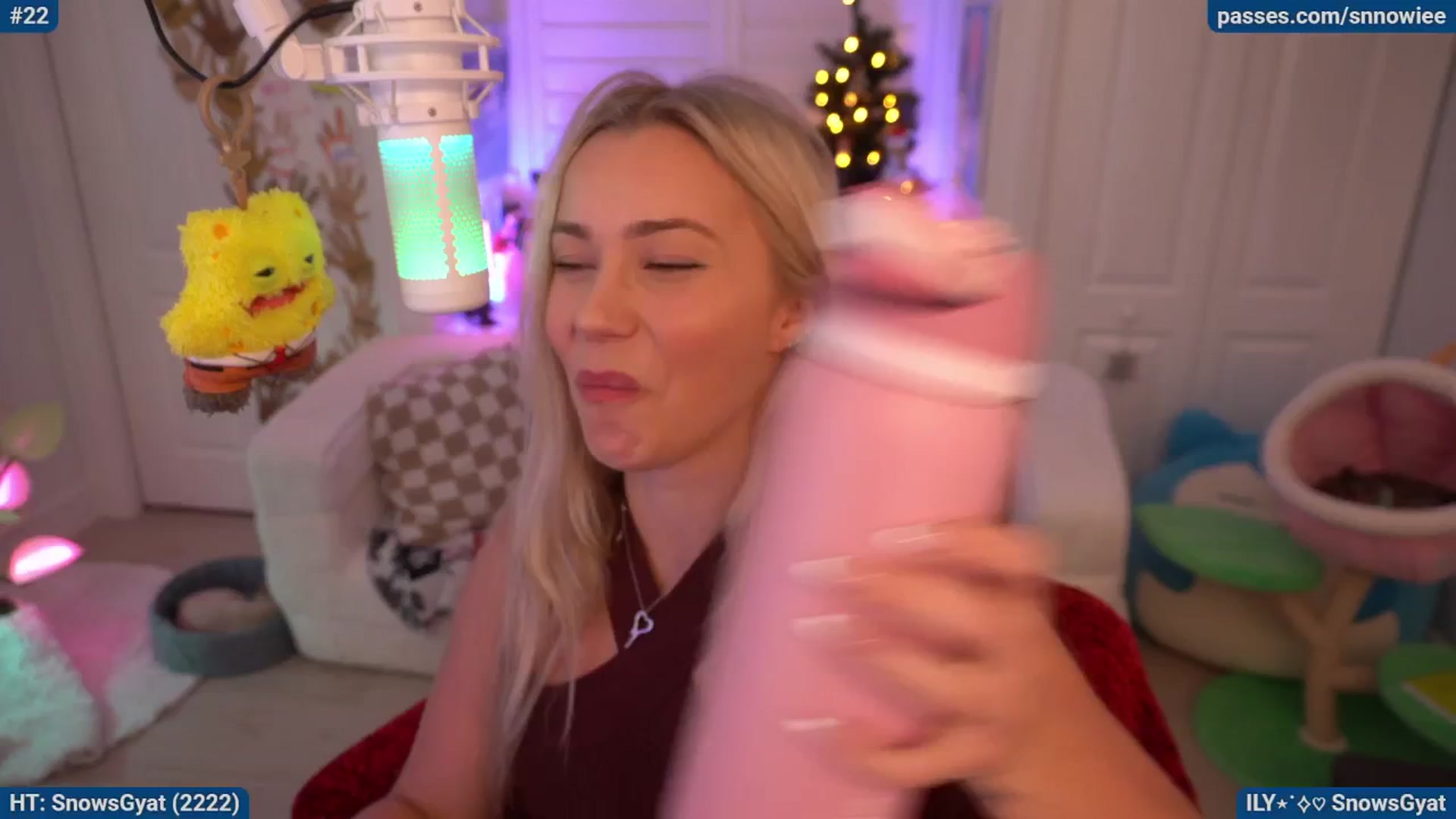 Gallery image thumbnail from Snowkitty's myfreecams stream on, 11/29/2025, 03:01 image 12 of 20