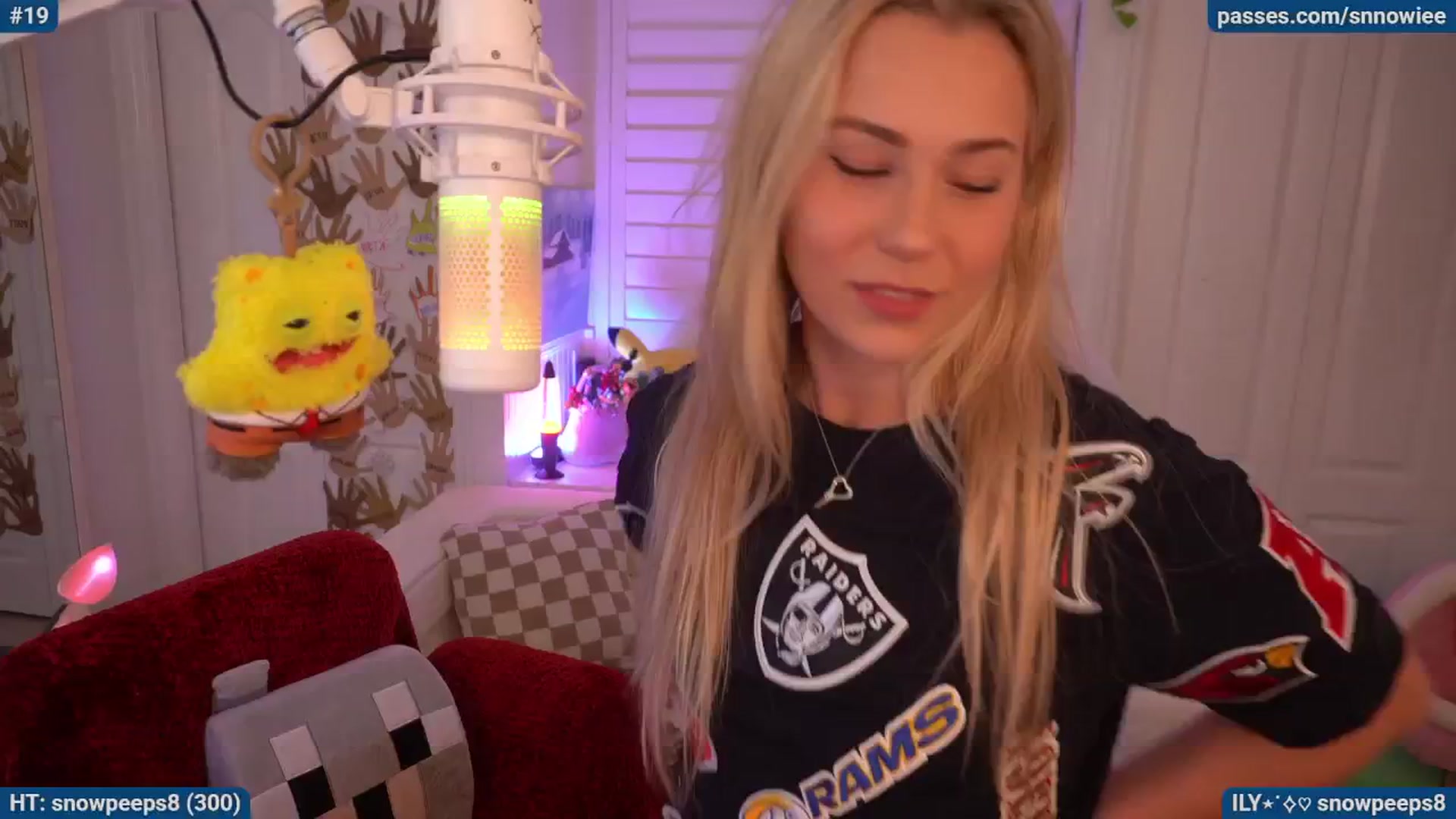 Gallery image thumbnail from Snowkitty's myfreecams stream on, 12/01/2025, 04:46 image 4 of 20