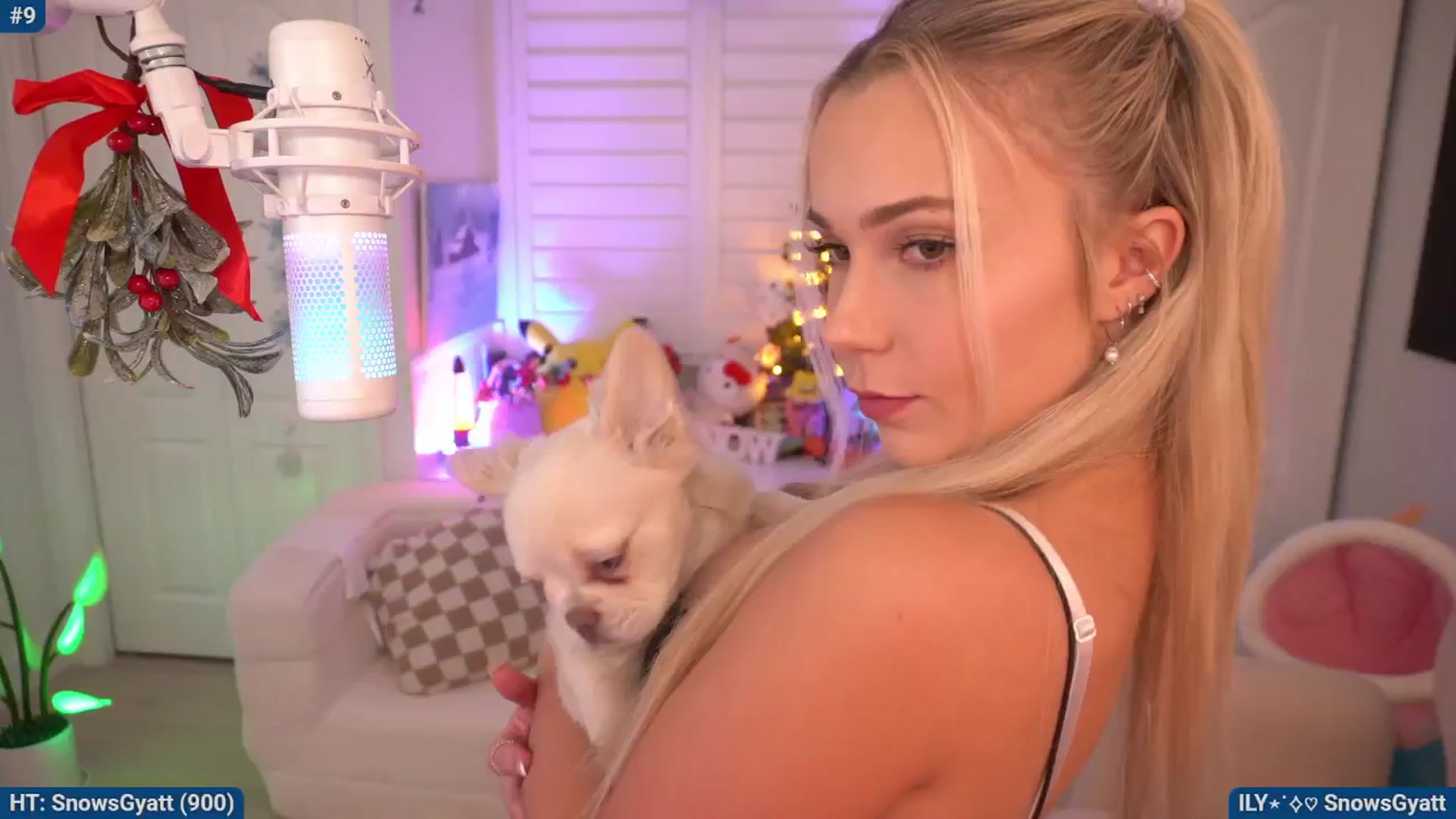 Gallery image thumbnail from Snowkitty's myfreecams stream on, 12/08/2025, 03:37 image 4 of 20