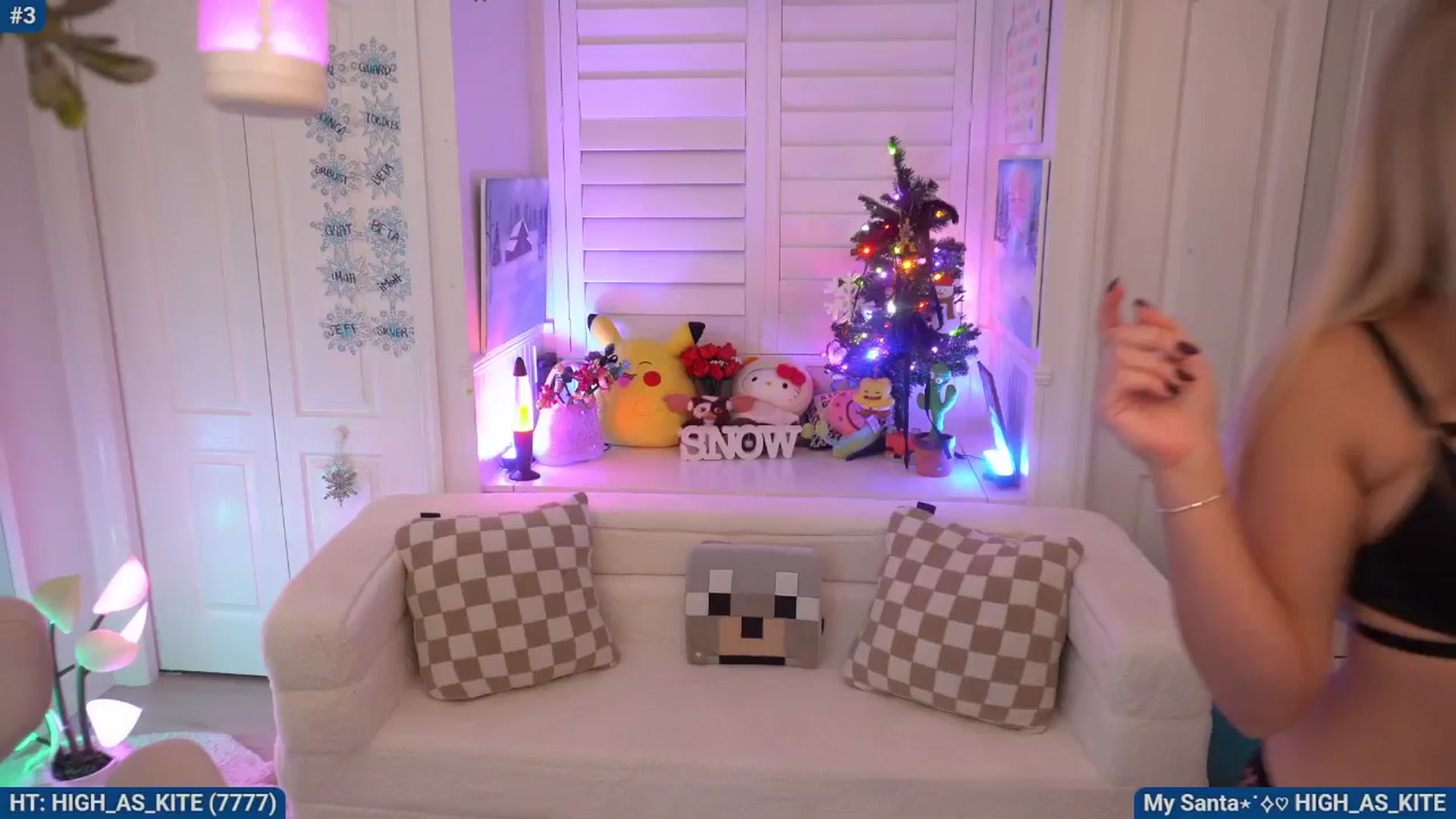 Gallery image thumbnail from Snowkitty's myfreecams stream on, 12/16/2025, 04:06 image 14 of 20