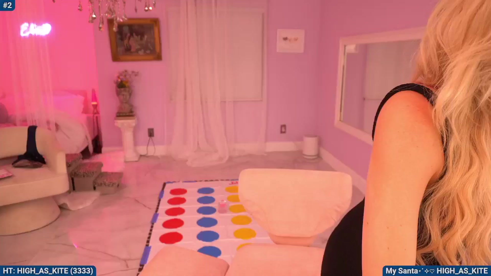 Gallery image thumbnail from Snowkitty's myfreecams stream on, 12/18/2025, 04:37 image 10 of 20