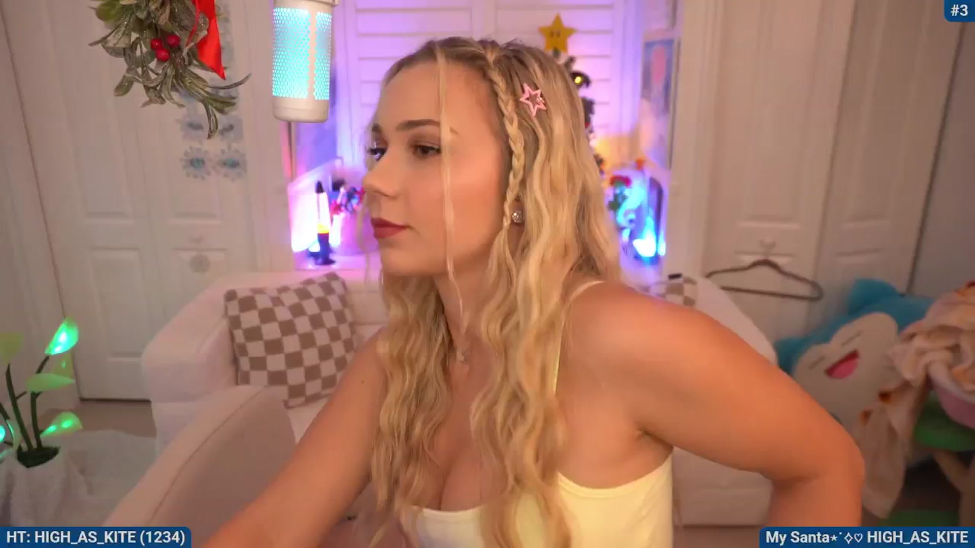 Gallery image thumbnail from Snowkitty's myfreecams stream on, 12/23/2025, 03:34 image 18 of 20