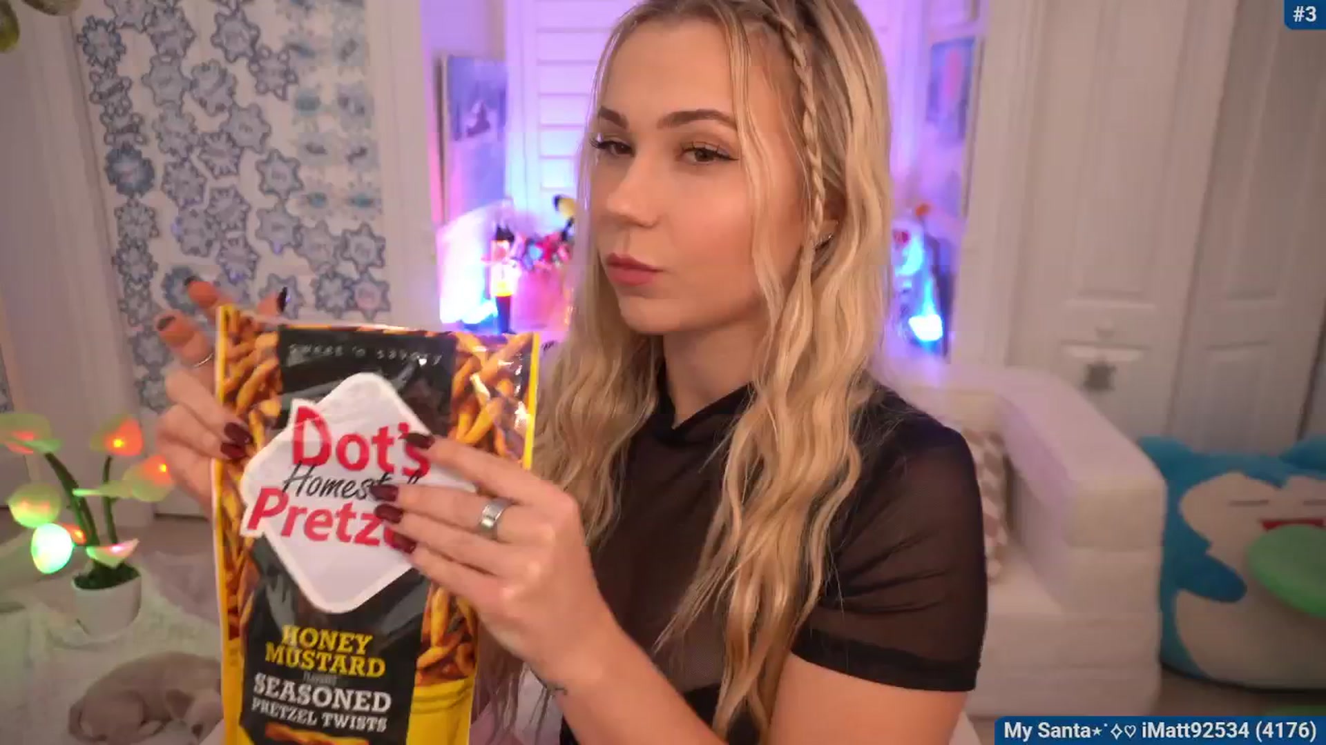 Gallery image thumbnail from Snowkitty's myfreecams stream on, 12/31/2025, 03:47 image 13 of 20