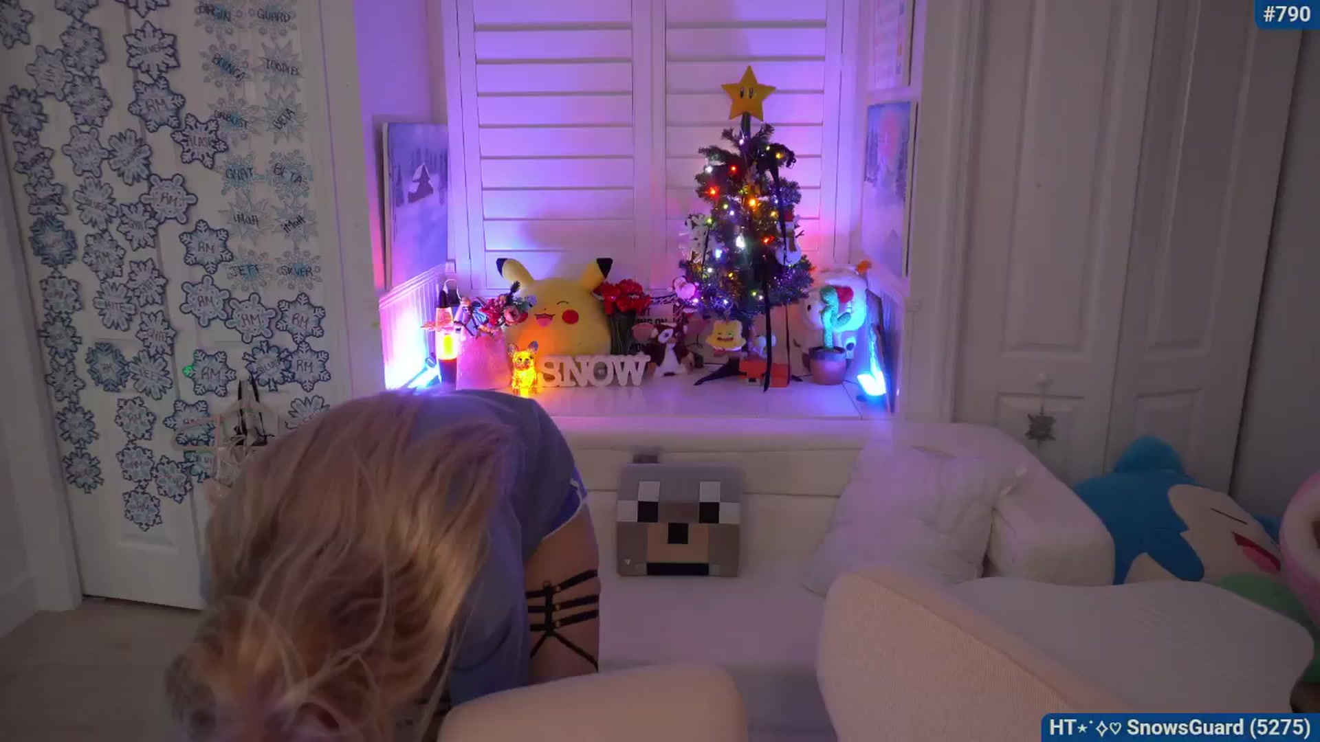 Gallery image thumbnail from Snowkitty's myfreecams stream on, 01/08/2026, 05:27 image 14 of 20