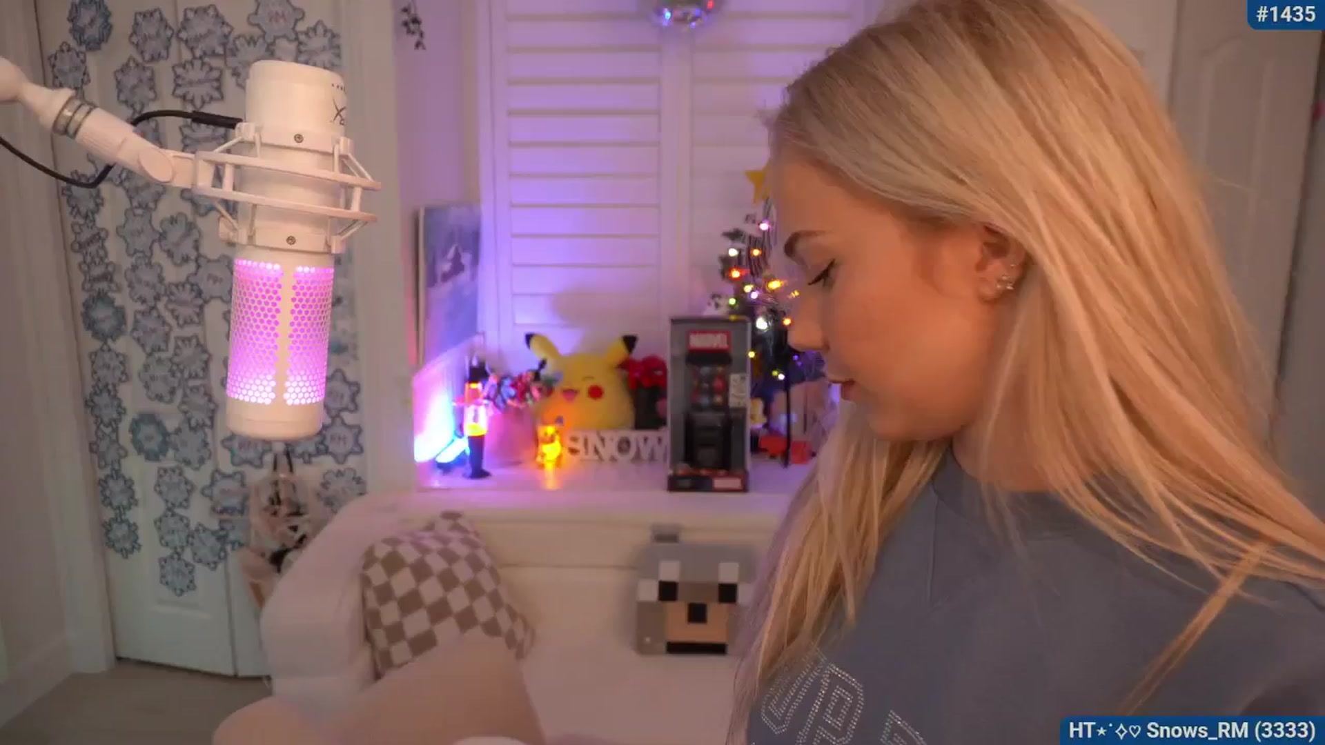 Gallery image thumbnail from Snowkitty's myfreecams stream on, 01/08/2026, 05:27 image 4 of 20
