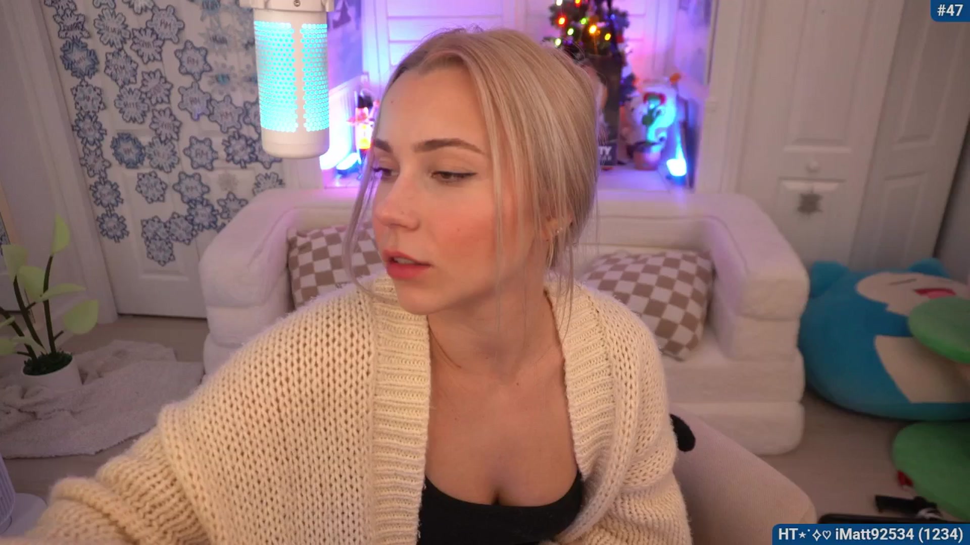 Gallery image thumbnail from Snowkitty's myfreecams stream on, 01/21/2026, 04:00 image 15 of 20