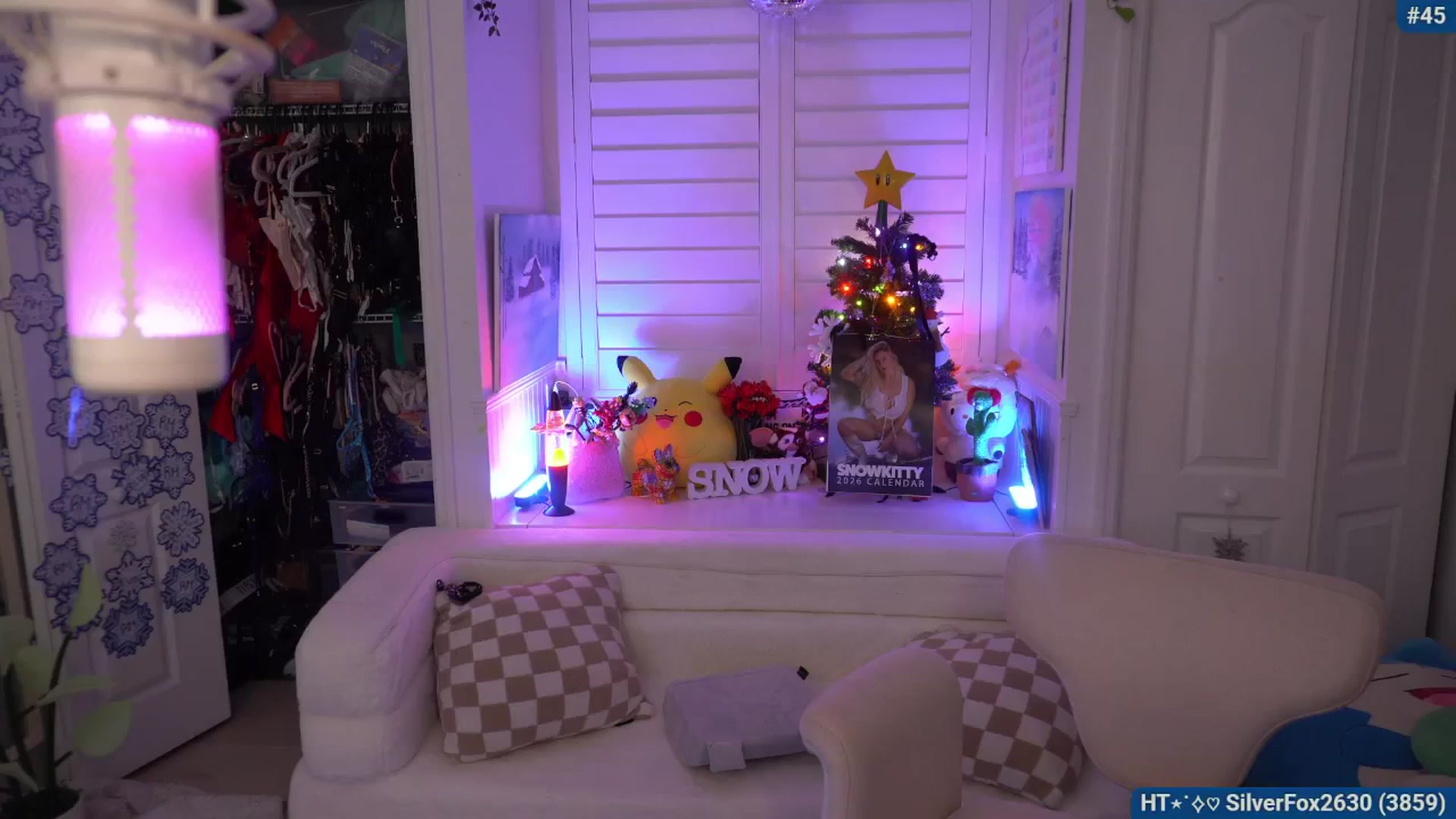 Gallery image thumbnail from Snowkitty's myfreecams stream on, 01/21/2026, 04:44 image 6 of 20