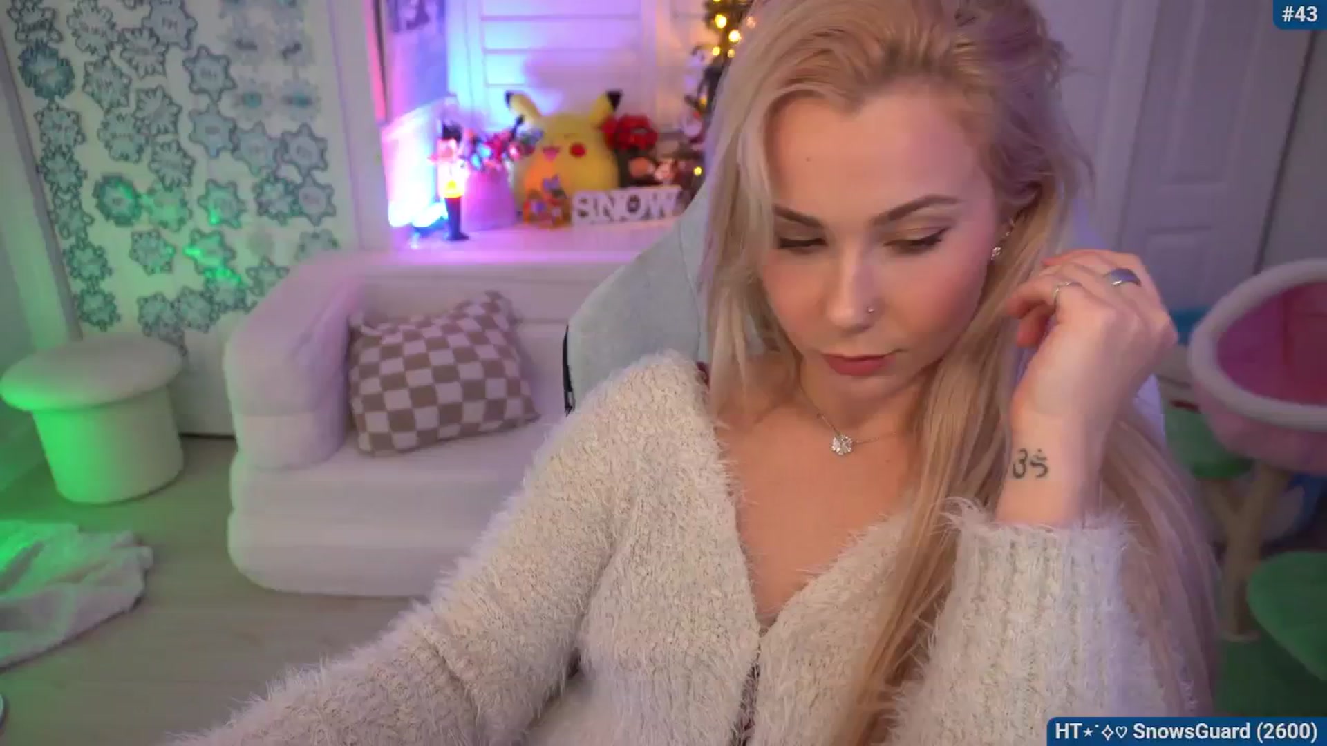 Gallery image thumbnail from Snowkitty's myfreecams stream on, 01/25/2026, 04:43 image 8 of 20