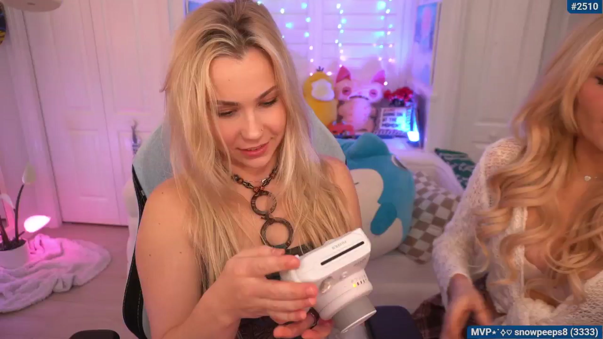 Gallery image thumbnail from Snowkitty's myfreecams stream on, 03/08/2026, 05:16 image 9 of 20