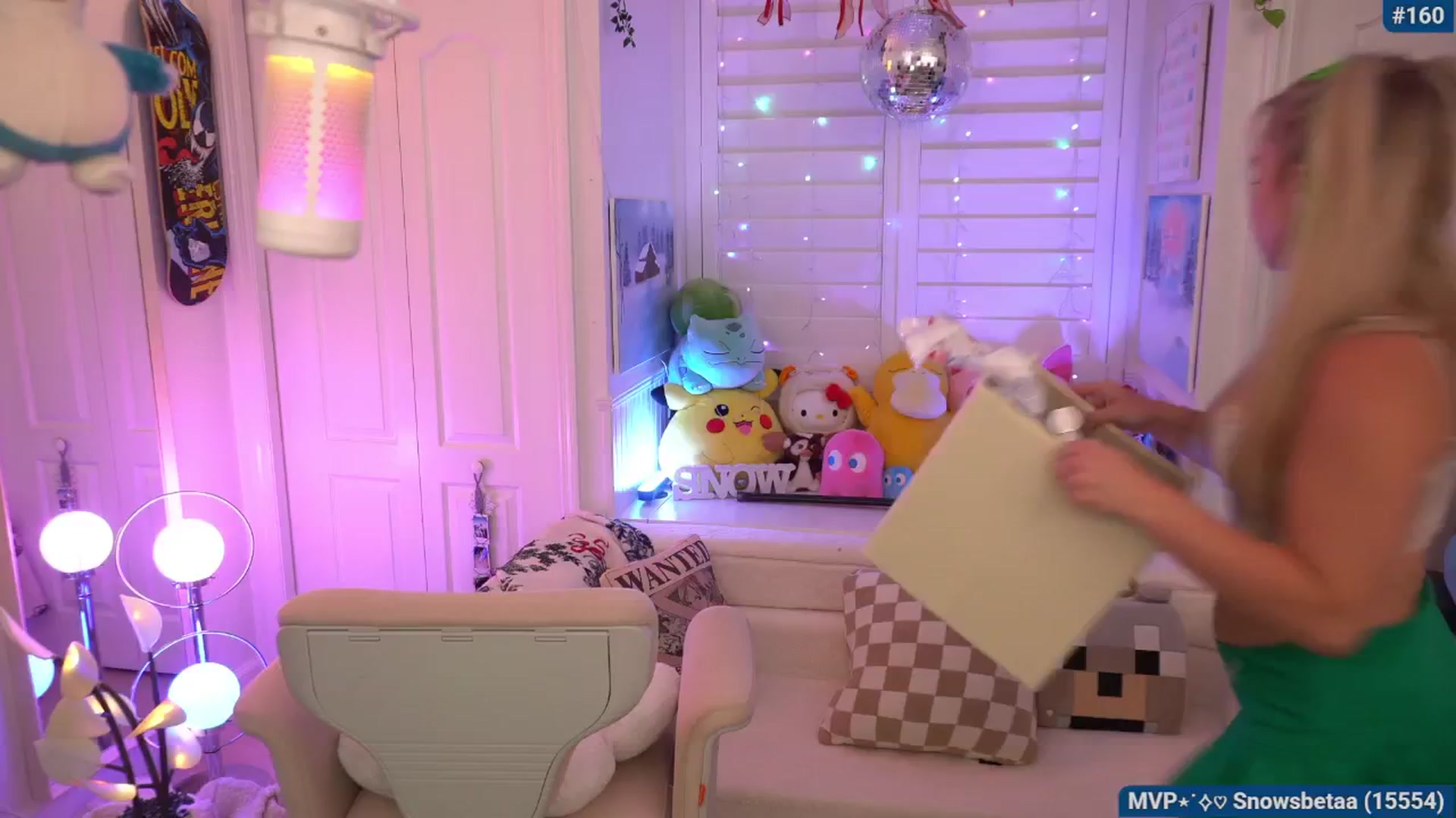 Gallery image thumbnail from Snowkitty's myfreecams stream on, 03/18/2026, 03:15 image 19 of 20