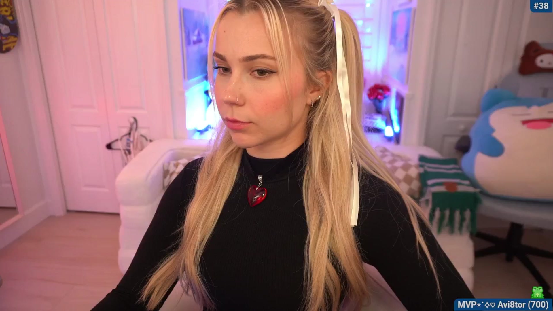 Gallery image thumbnail from Snowkitty's myfreecams stream on, 04/26/2026, 05:03 image 2 of 20