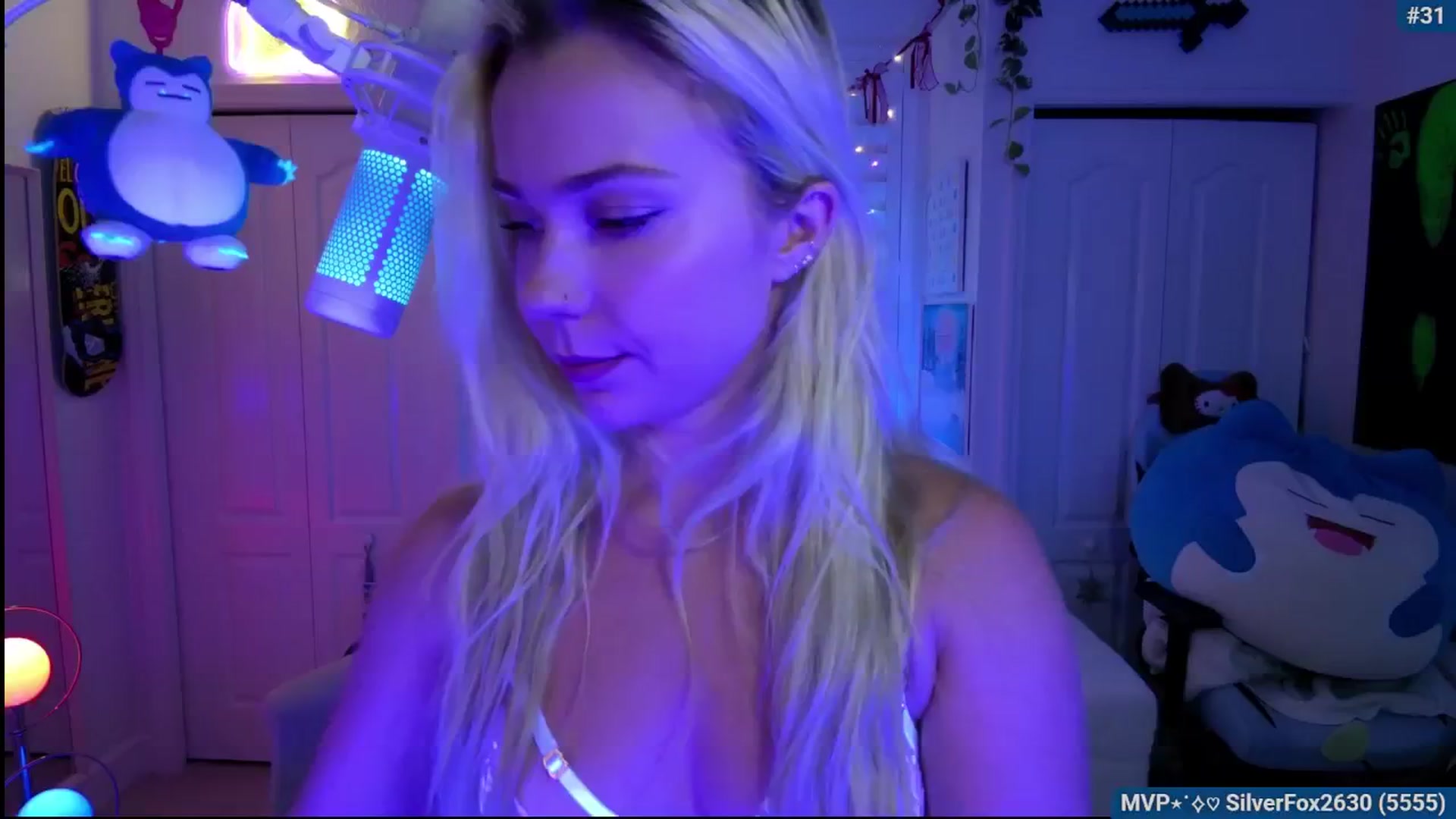 Gallery image thumbnail from Snowkitty's myfreecams stream on, 05/01/2026, 03:28 image 4 of 20