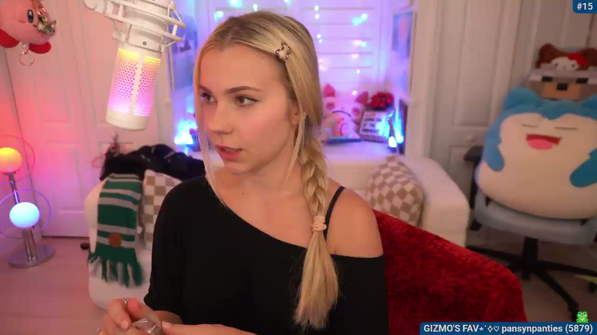 Gallery image thumbnail from Snowkitty's myfreecams stream on, 05/19/2026, 02:04 image 4 of 20