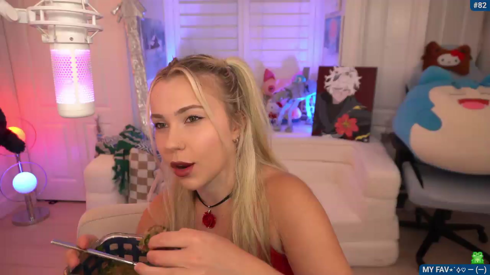 Gallery image thumbnail from Snowkitty's myfreecams stream on, 06/10/2026, 01:07 image 4 of 20