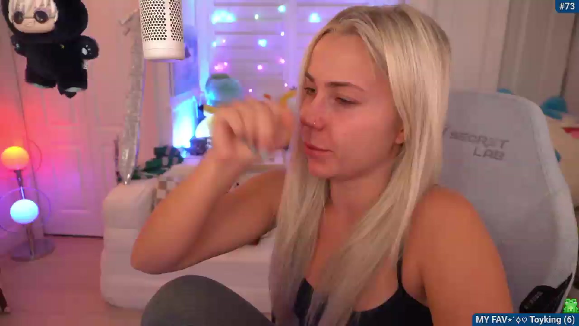 Gallery image thumbnail from Snowkitty's myfreecams stream on, 07/11/2026, 02:19 image 4 of 20