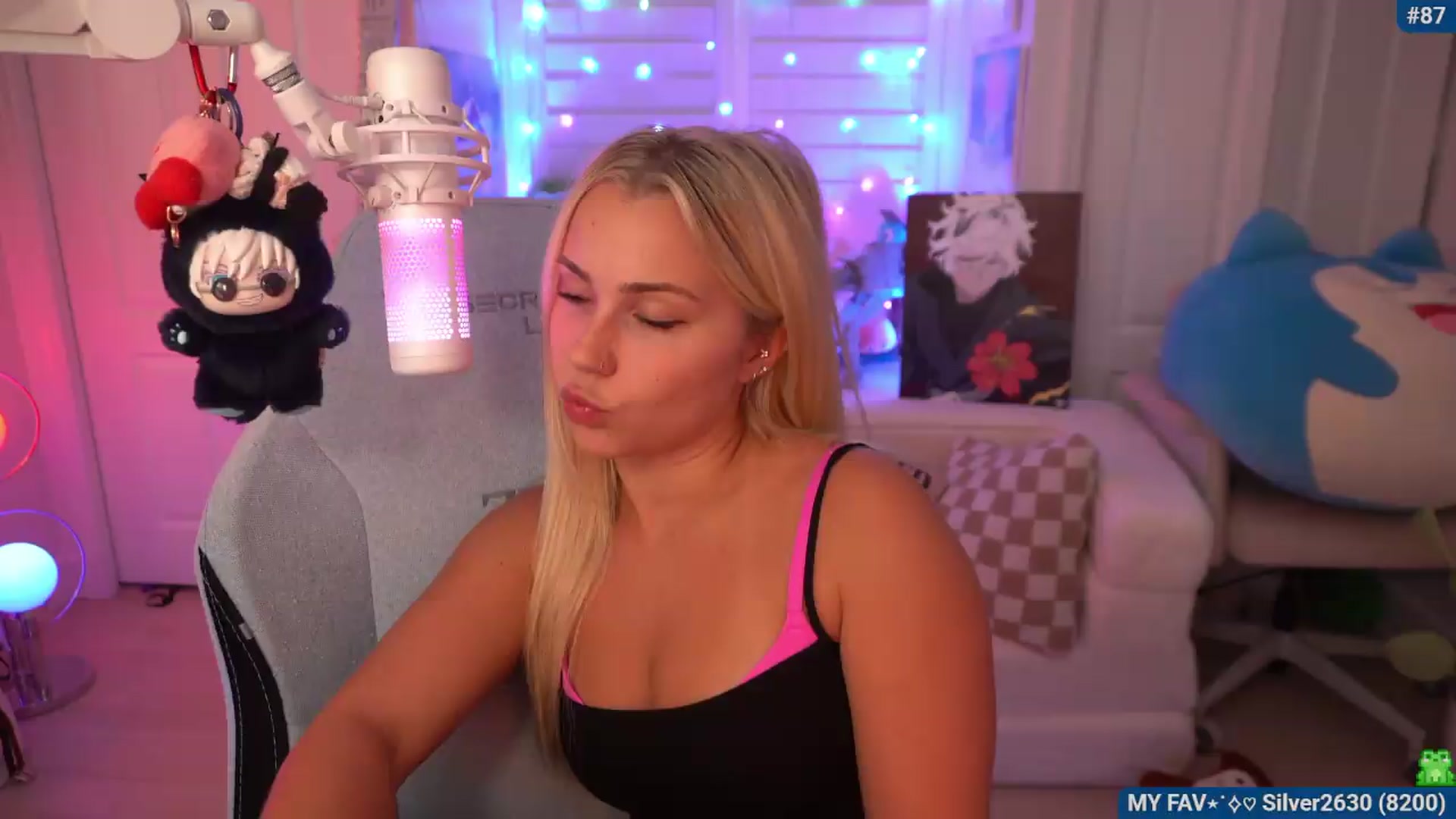 Gallery image thumbnail from Snowkitty's myfreecams stream on, 07/28/2026, 03:24 image 11 of 20