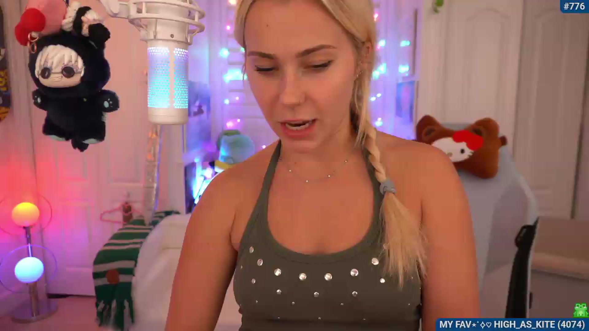 Gallery image thumbnail from Snowkitty's myfreecams stream on, 08/03/2026, 04:34 image 9 of 20