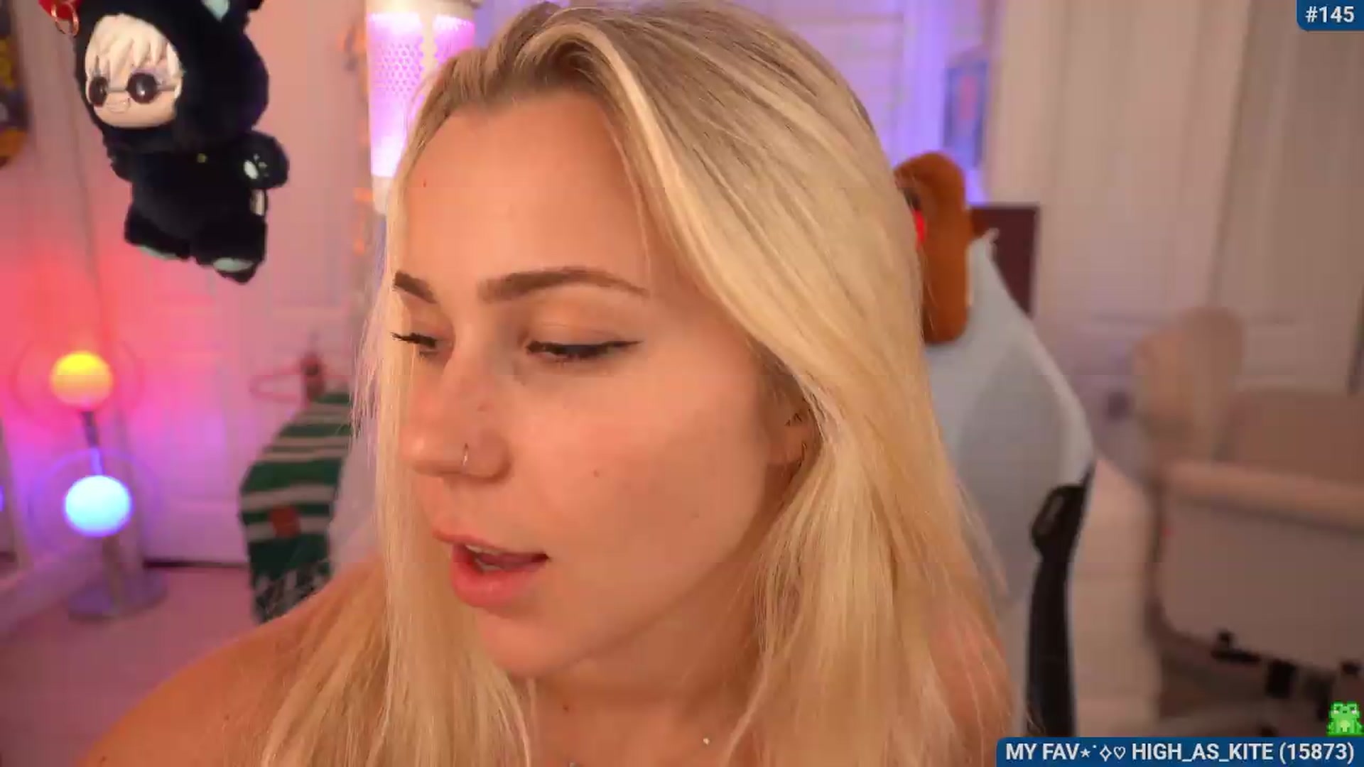 Gallery image thumbnail from Snowkitty's myfreecams stream on, 08/03/2026, 04:34 image 16 of 20