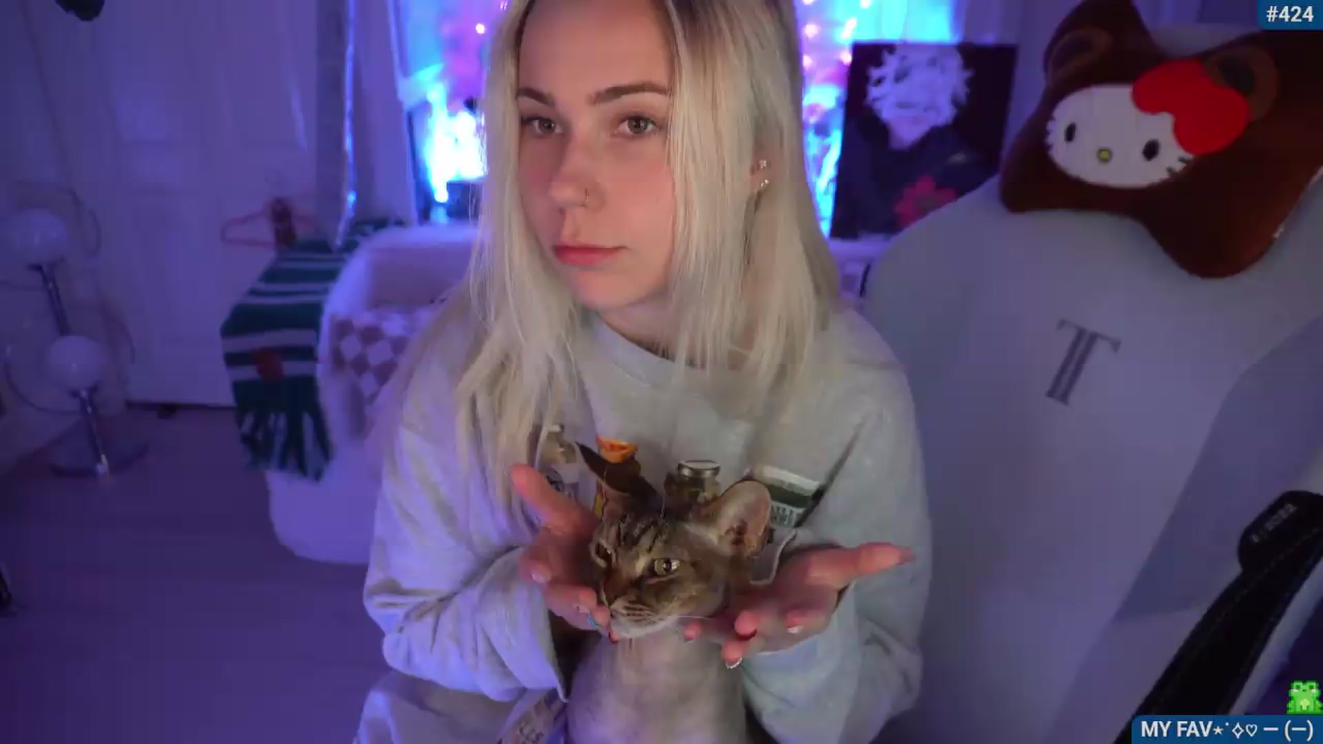 Gallery image thumbnail from Snowkitty's myfreecams stream on, 08/09/2026, 02:31 image 2 of 20