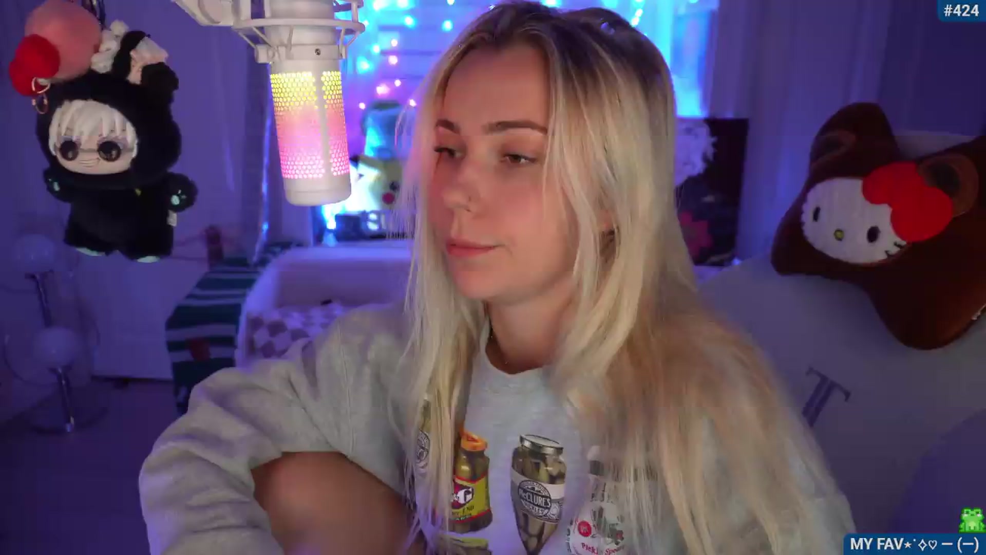 Gallery image thumbnail from Snowkitty's myfreecams stream on, 08/09/2026, 02:31 image 4 of 20