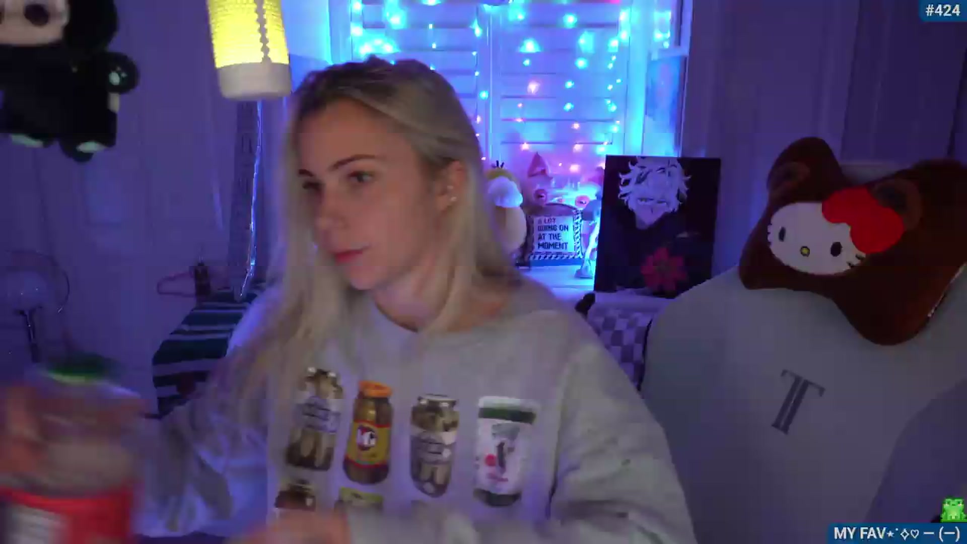 Gallery image thumbnail from Snowkitty's myfreecams stream on, 08/09/2026, 02:31 image 1 of 20