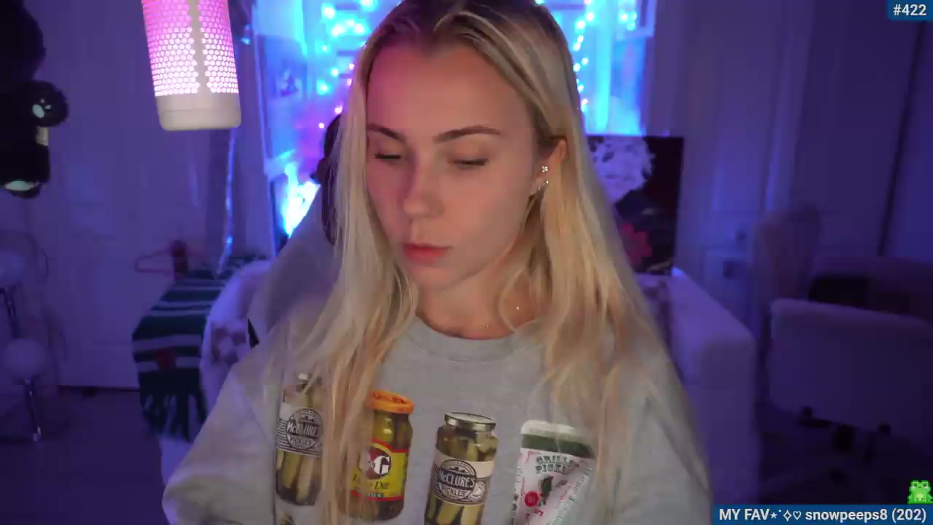 Gallery image thumbnail from Snowkitty's myfreecams stream on, 08/09/2026, 02:31 image 17 of 20