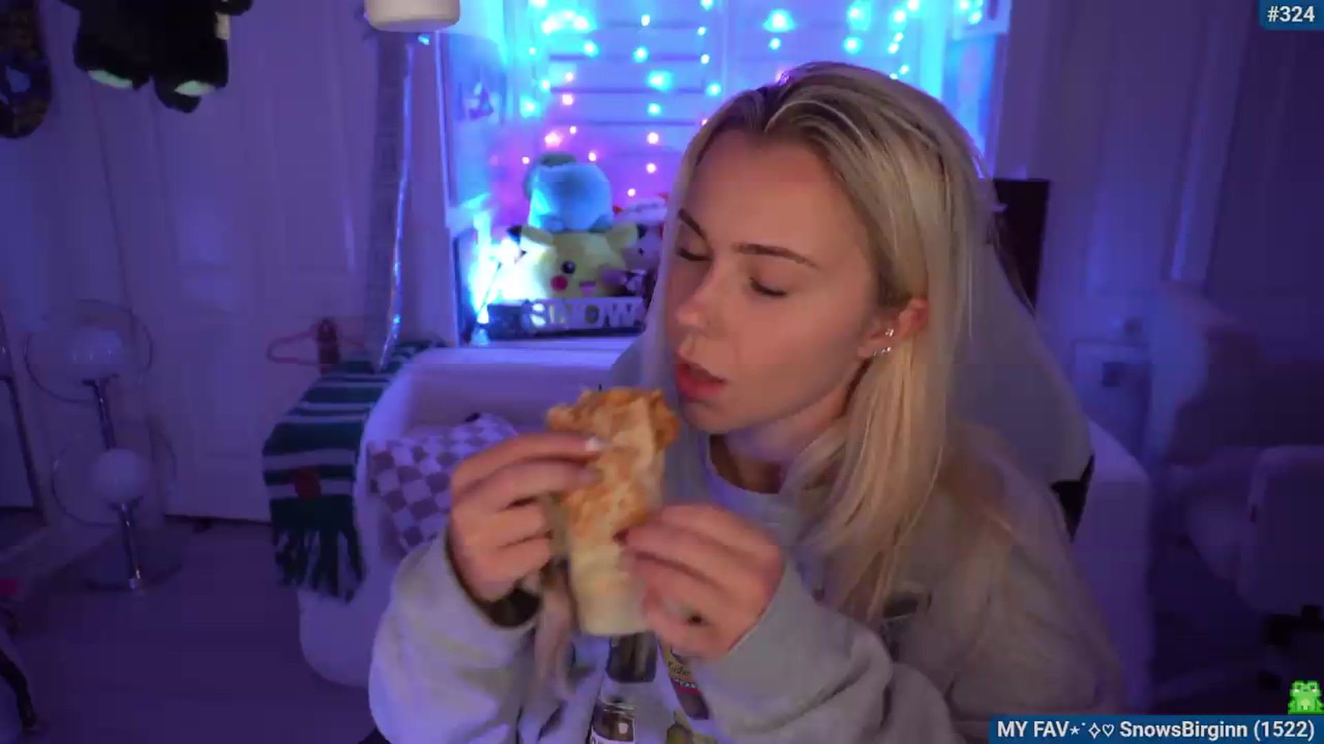 Gallery image thumbnail from Snowkitty's myfreecams stream on, 08/09/2026, 03:29 image 13 of 20