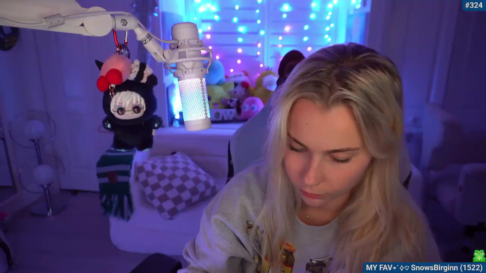 Gallery image thumbnail from Snowkitty's myfreecams stream on, 08/09/2026, 03:29 image 16 of 20