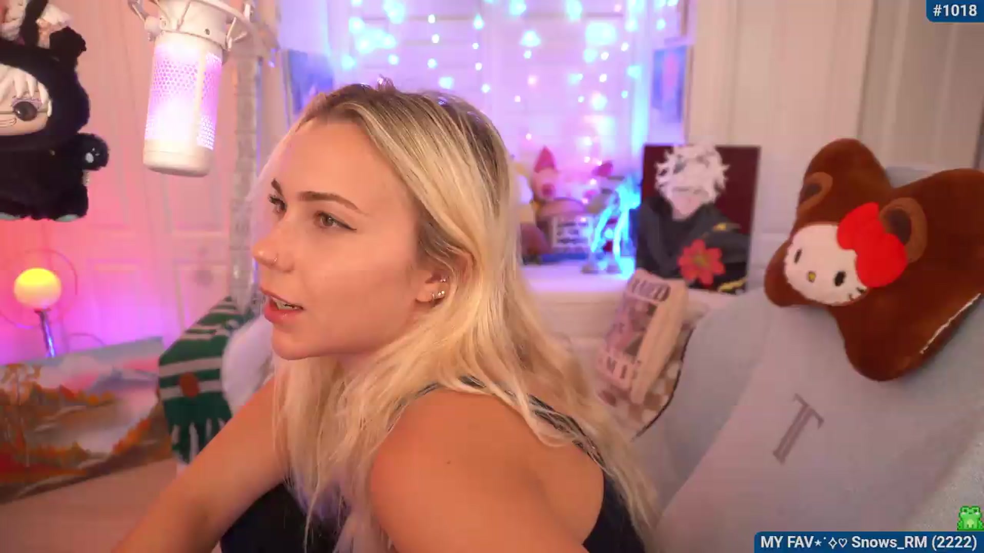 Gallery image thumbnail from Snowkitty's myfreecams stream on, 08/23/2026, 04:15 image 5 of 20