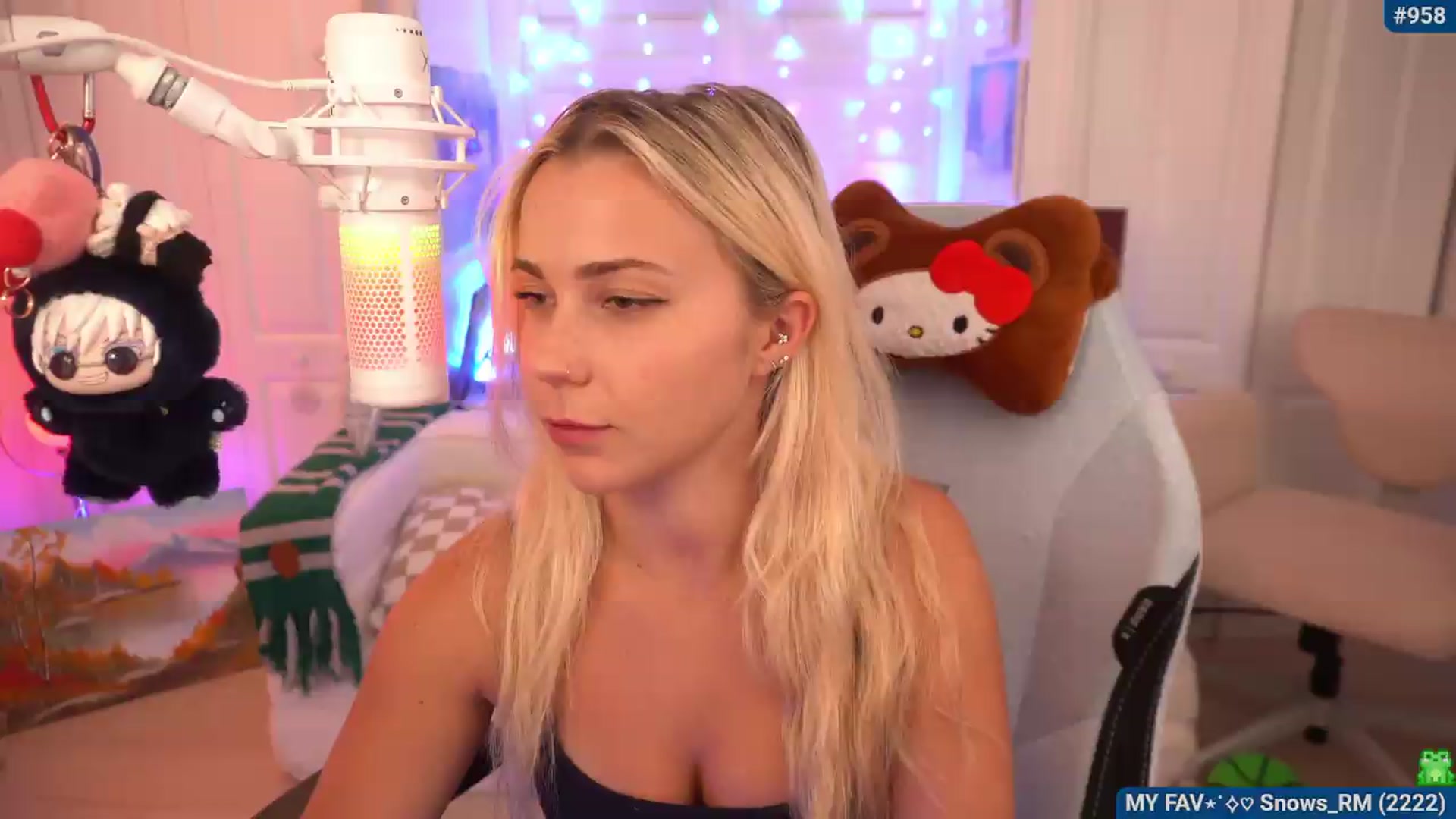 Gallery image thumbnail from Snowkitty's myfreecams stream on, 08/23/2026, 04:15 image 10 of 20