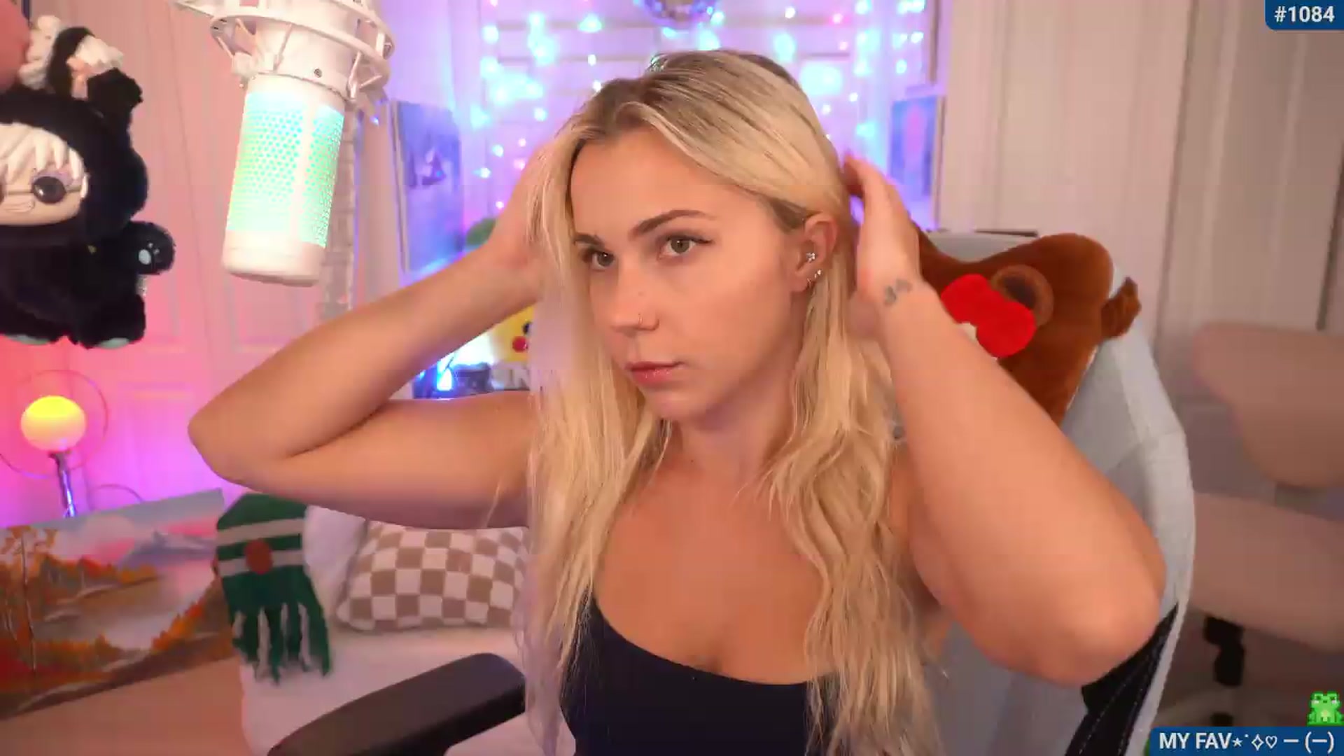 Gallery image thumbnail from Snowkitty's myfreecams stream on, 08/23/2026, 04:15 image 3 of 20