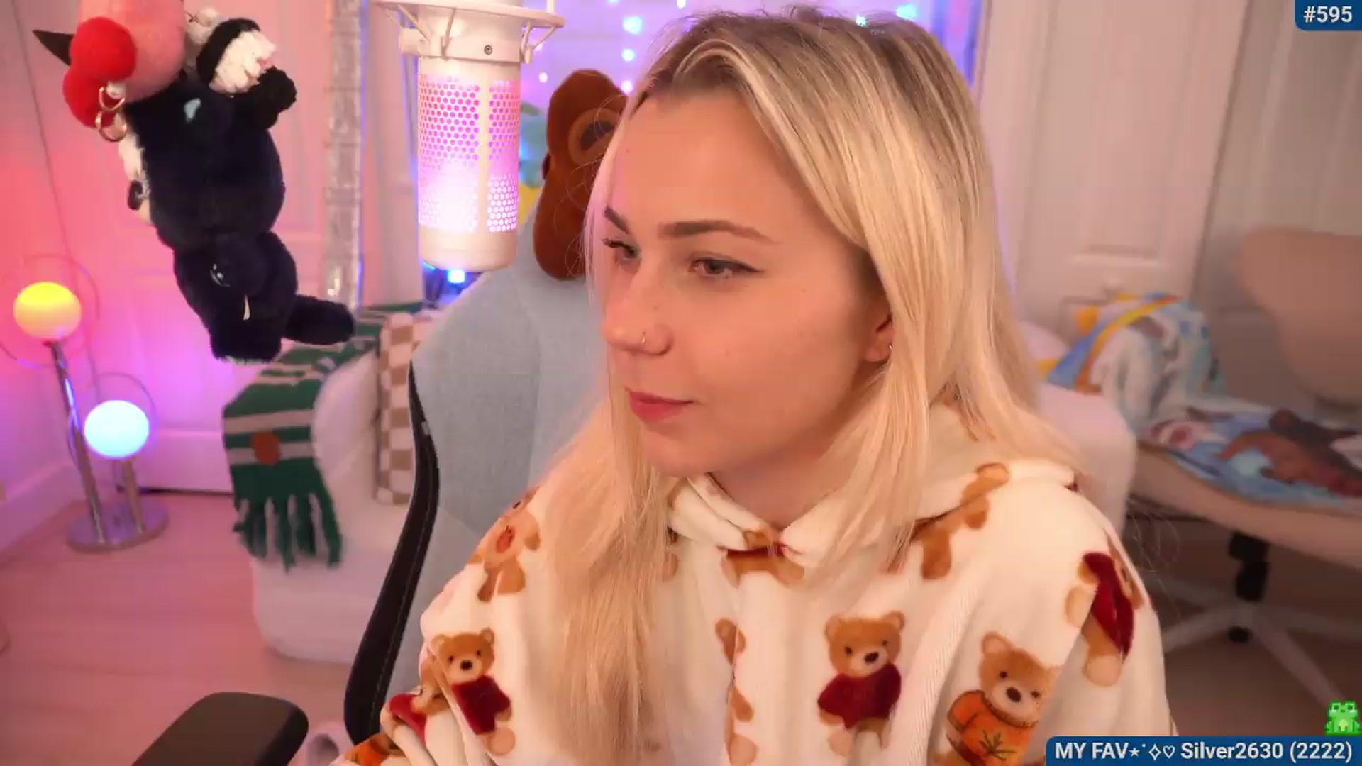 Gallery image thumbnail from Snowkitty's myfreecams stream on, 08/25/2026, 02:00 image 20 of 20
