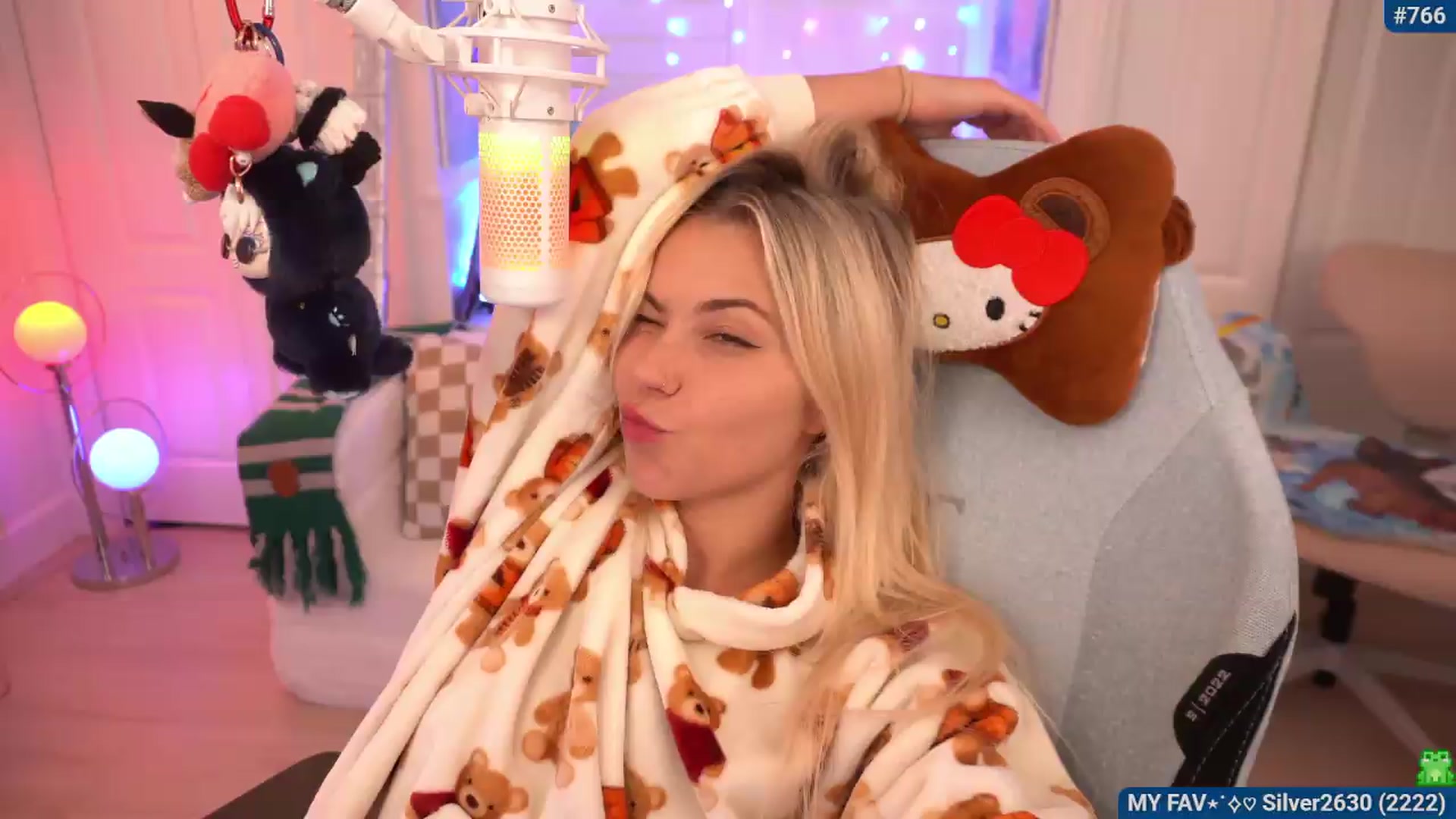 Gallery image thumbnail from Snowkitty's myfreecams stream on, 08/25/2026, 02:00 image 8 of 20