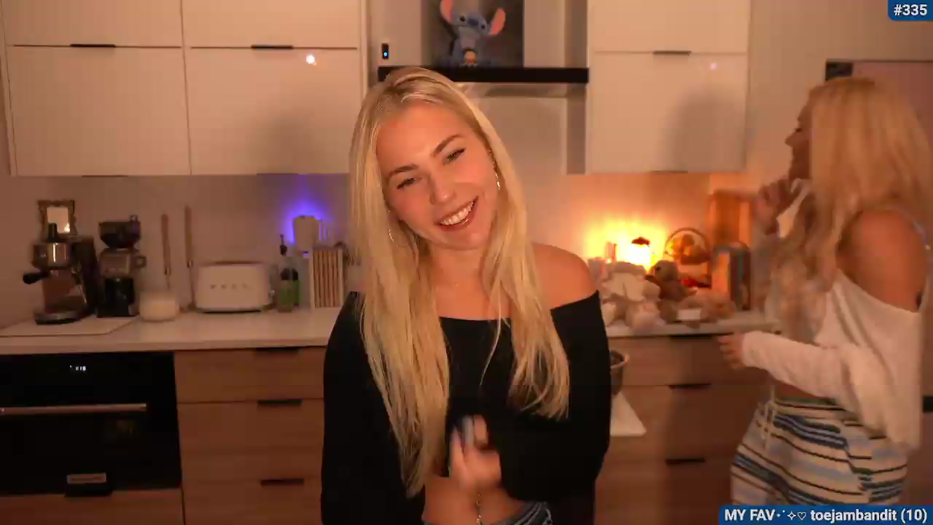 Gallery image thumbnail from Snowkitty's myfreecams stream on, 09/14/2026, 04:08 image 2 of 20