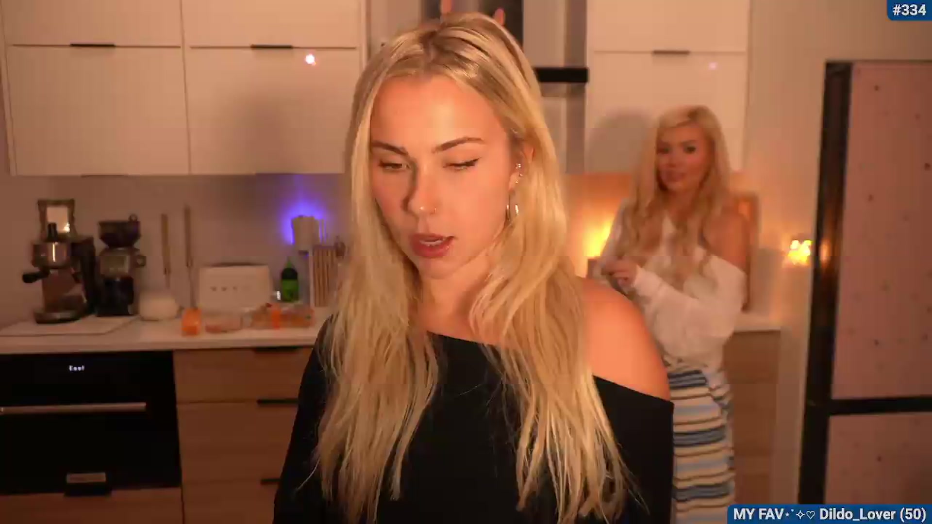 Gallery image thumbnail from Snowkitty's myfreecams stream on, 09/14/2026, 04:08 image 3 of 20