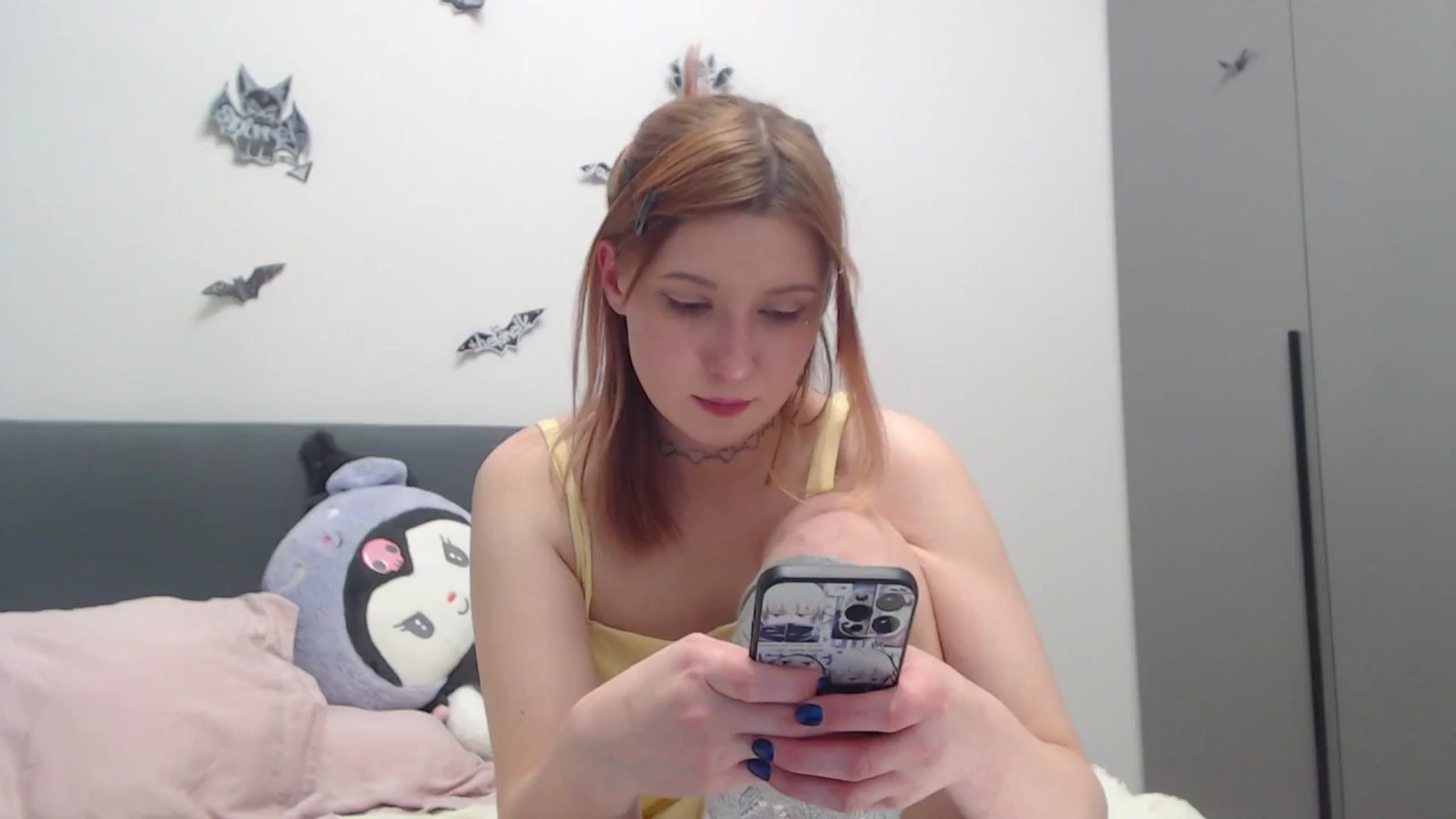 Gallery image thumbnail from Snowy_AF's myfreecams stream on, 12/07/2025, 21:39 image 5 of 20