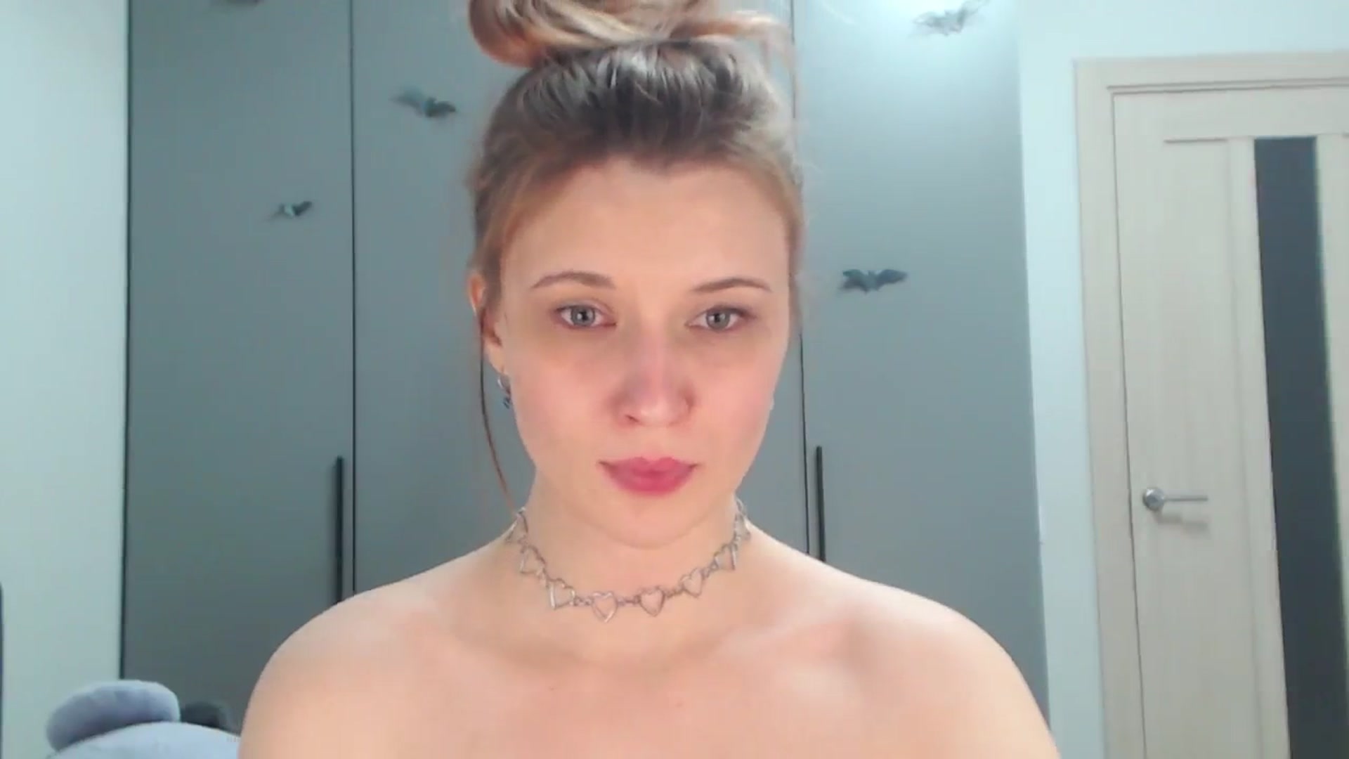 Gallery image thumbnail from Snowy_AF's myfreecams stream on, 12/12/2025, 07:12 image 11 of 20
