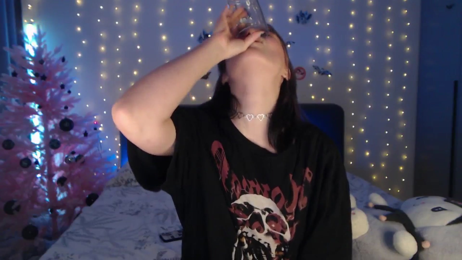 Gallery image thumbnail from Snowy_AF's myfreecams stream on, 12/31/2025, 20:53 image 8 of 20