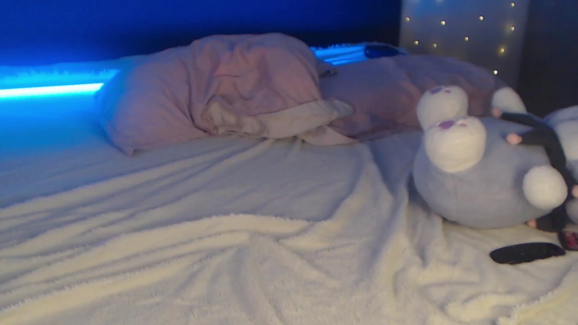 Gallery image thumbnail from Snowy_AF's myfreecams stream on, 01/25/2026, 19:54 image 11 of 20
