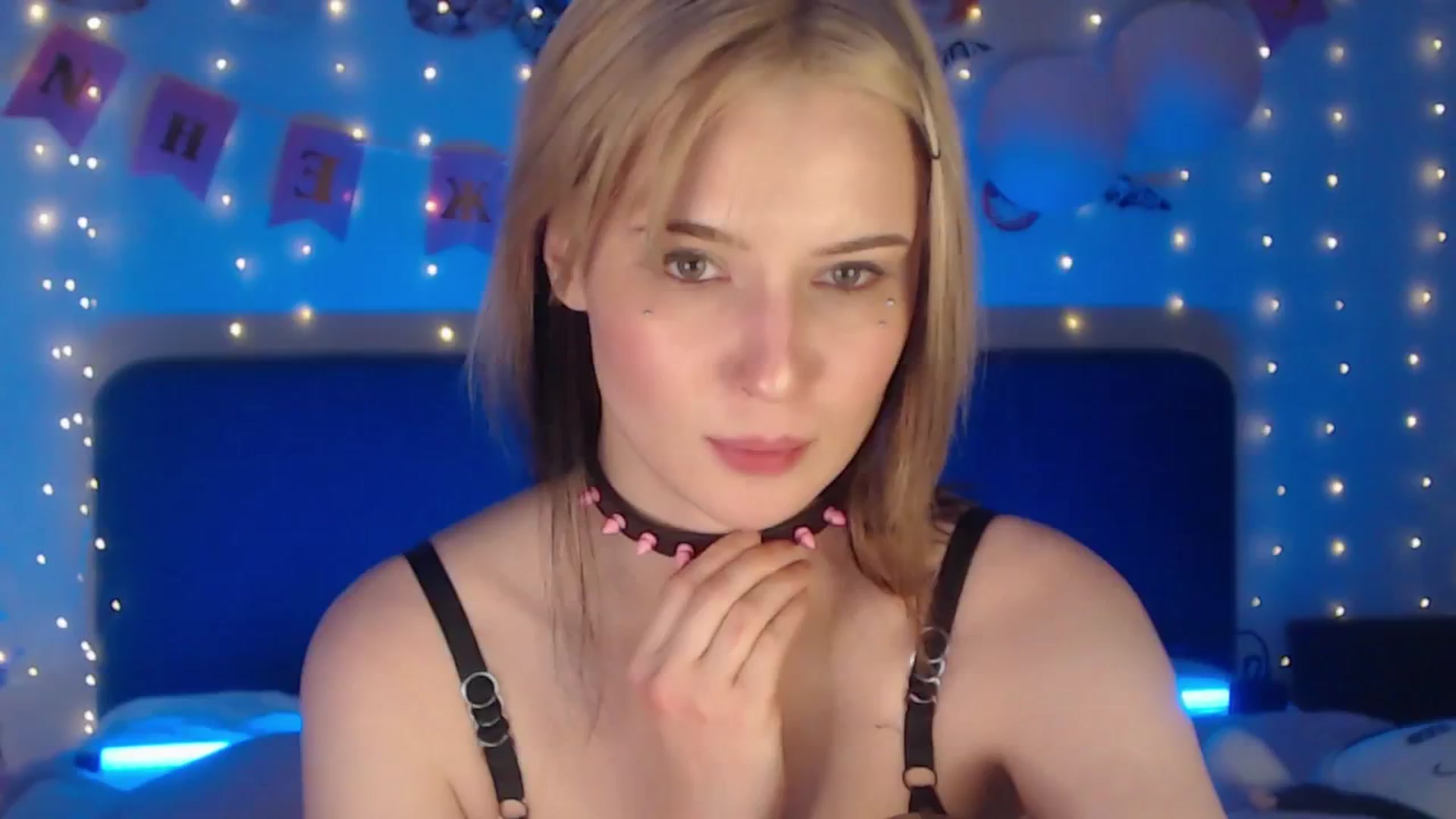 Gallery image thumbnail from Snowy_AF's myfreecams stream on, 01/26/2026, 20:44 image 19 of 20