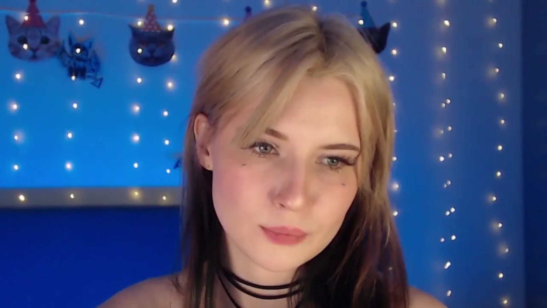 Gallery image thumbnail from Snowy_AF's myfreecams stream on, 02/01/2026, 20:48 image 15 of 20