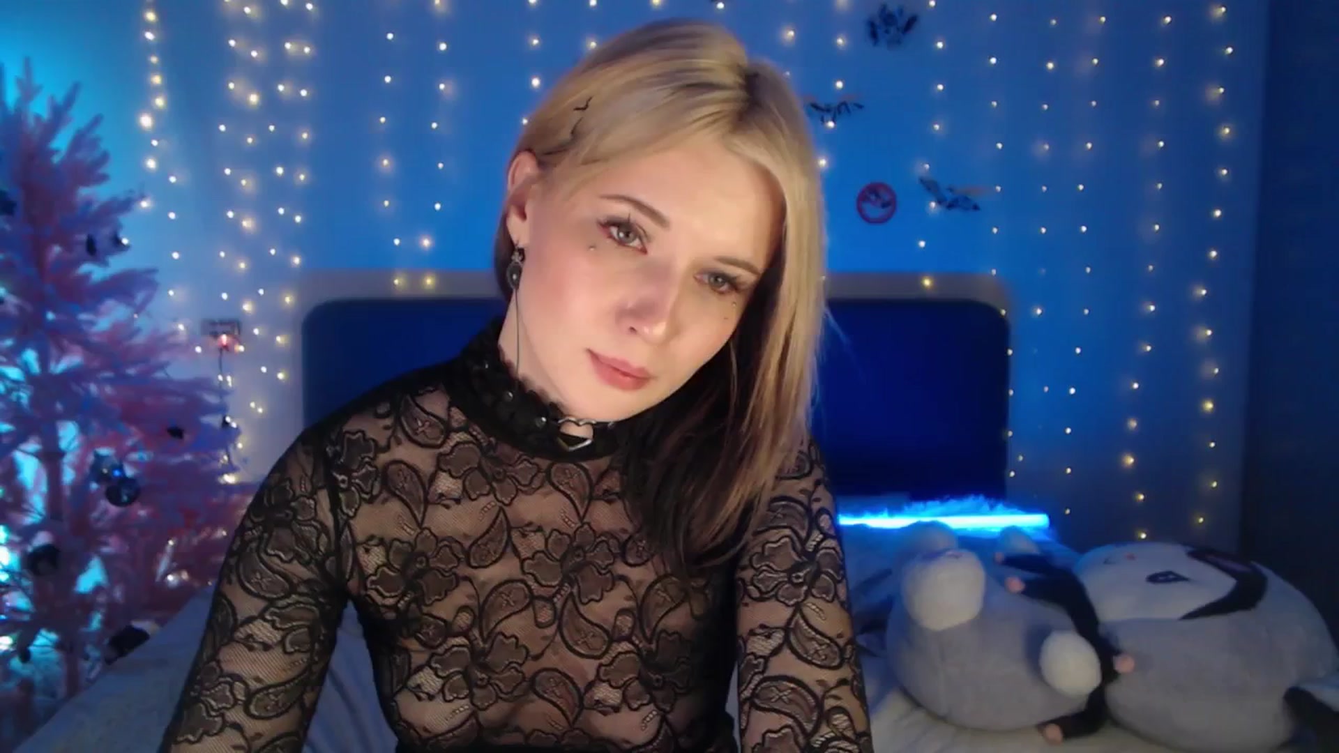 Gallery image thumbnail from Snowy_AF's myfreecams stream on, 02/04/2026, 18:34 image 13 of 20