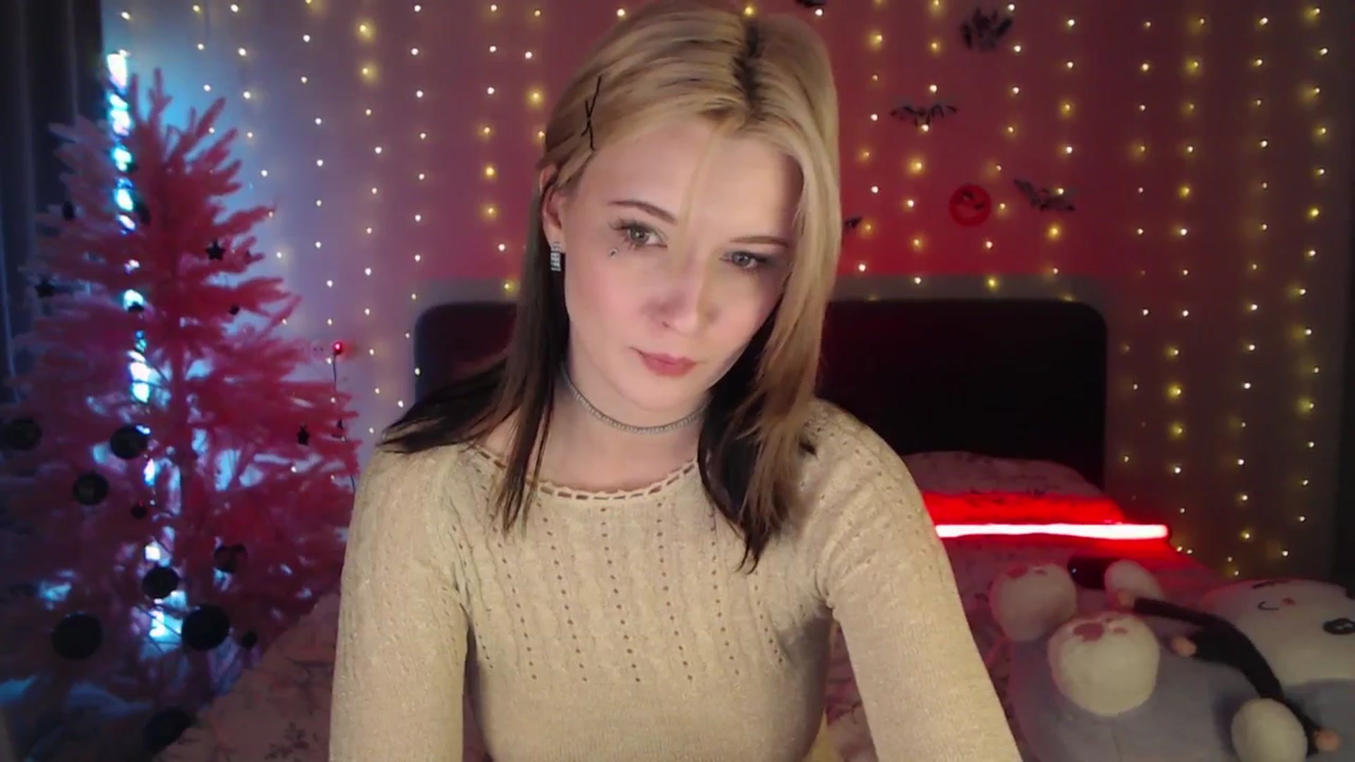 Gallery image thumbnail from Snowy_AF's myfreecams stream on, 02/08/2026, 15:12 image 2 of 20