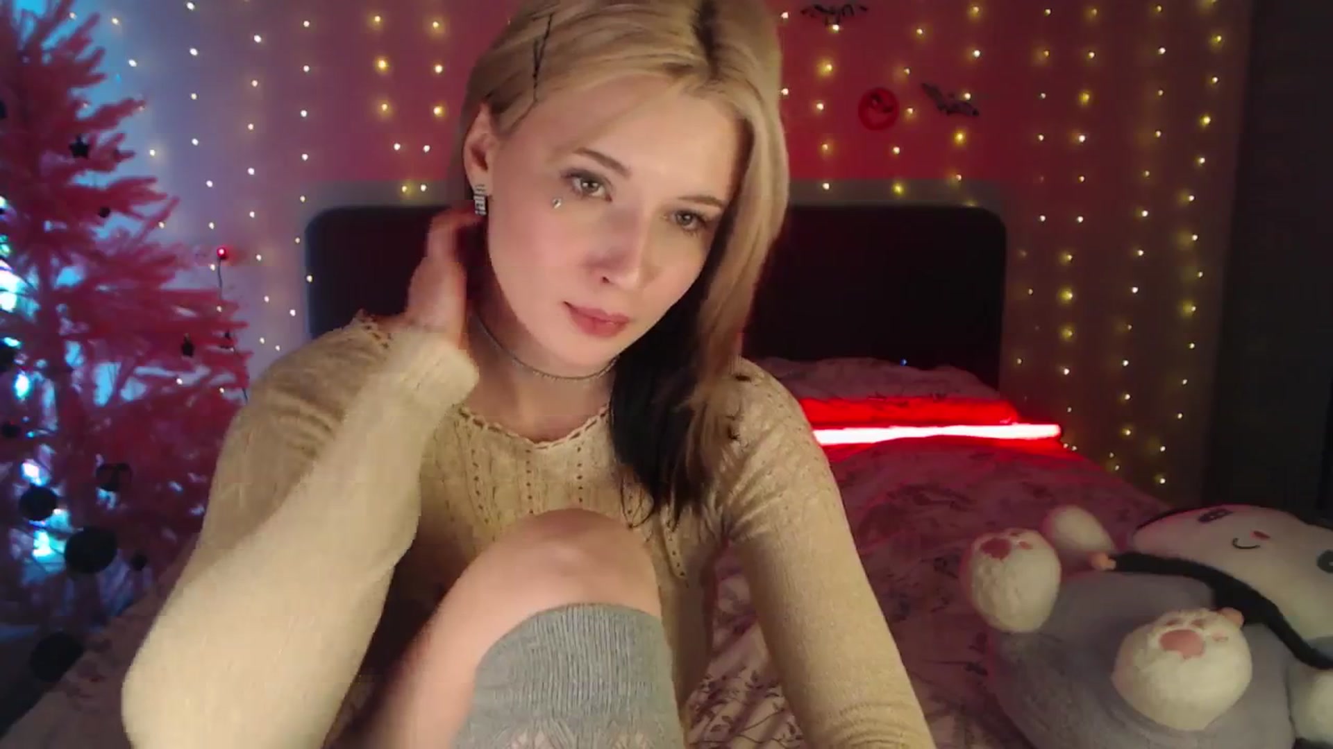 Gallery image thumbnail from Snowy_AF's myfreecams stream on, 02/08/2026, 15:12 image 12 of 20