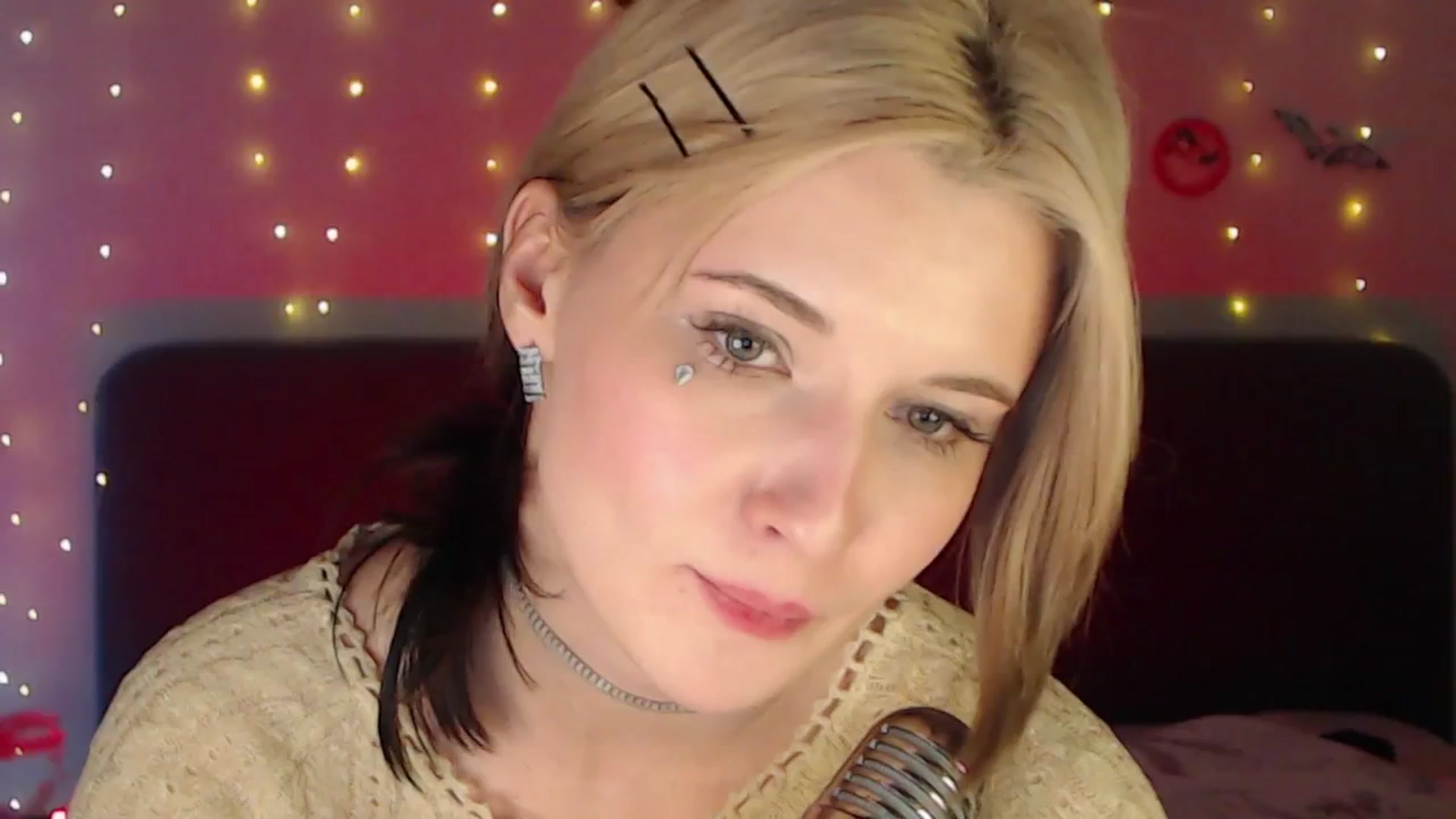 Gallery image thumbnail from Snowy_AF's myfreecams stream on, 02/08/2026, 18:03 image 4 of 20