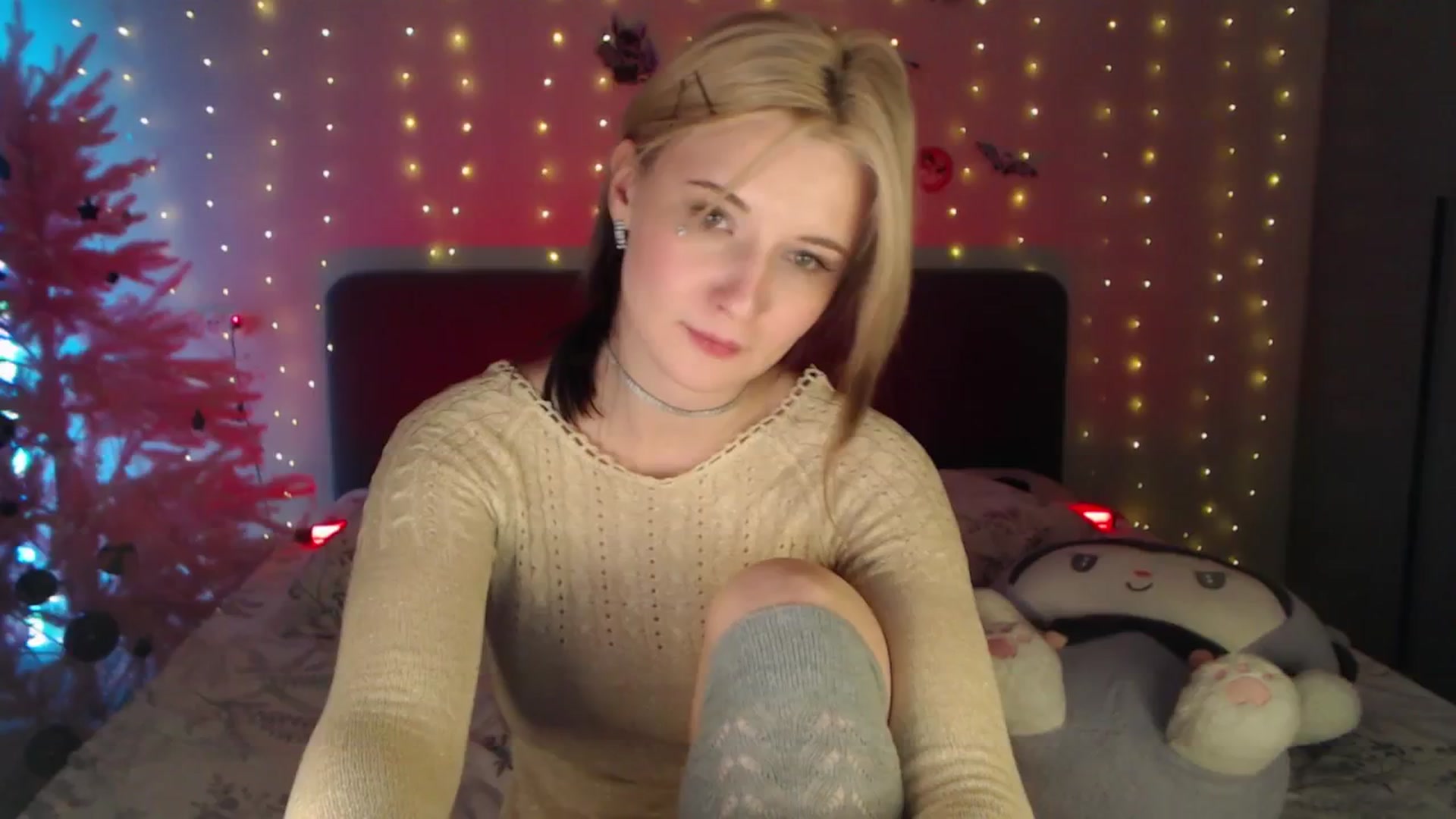 Gallery image thumbnail from Snowy_AF's myfreecams stream on, 02/08/2026, 18:03 image 19 of 20