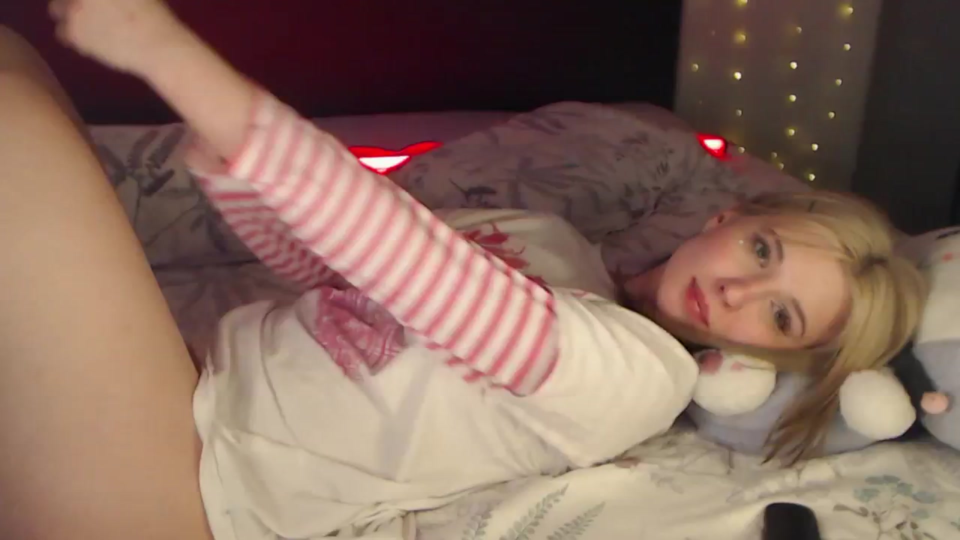 Gallery image thumbnail from Snowy_AF's myfreecams stream on, 02/08/2026, 19:53 image 10 of 20