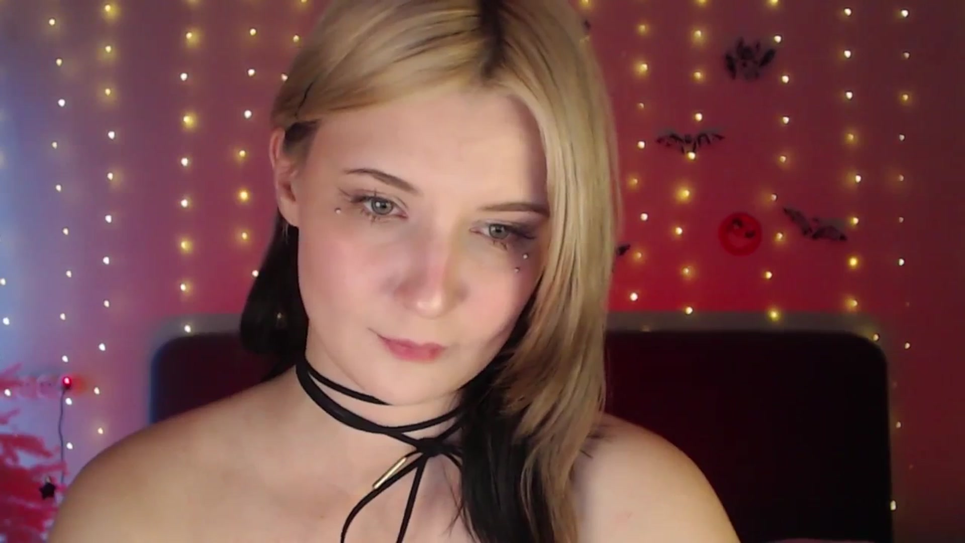 Gallery image thumbnail from Snowy_AF's myfreecams stream on, 02/10/2026, 20:28 image 17 of 20