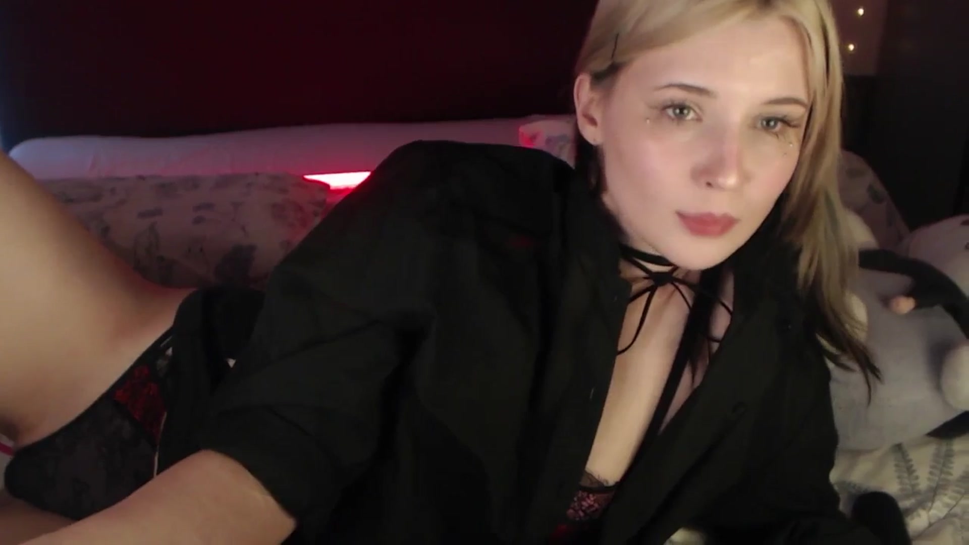 Gallery image thumbnail from Snowy_AF's myfreecams stream on, 02/10/2026, 20:28 image 19 of 20